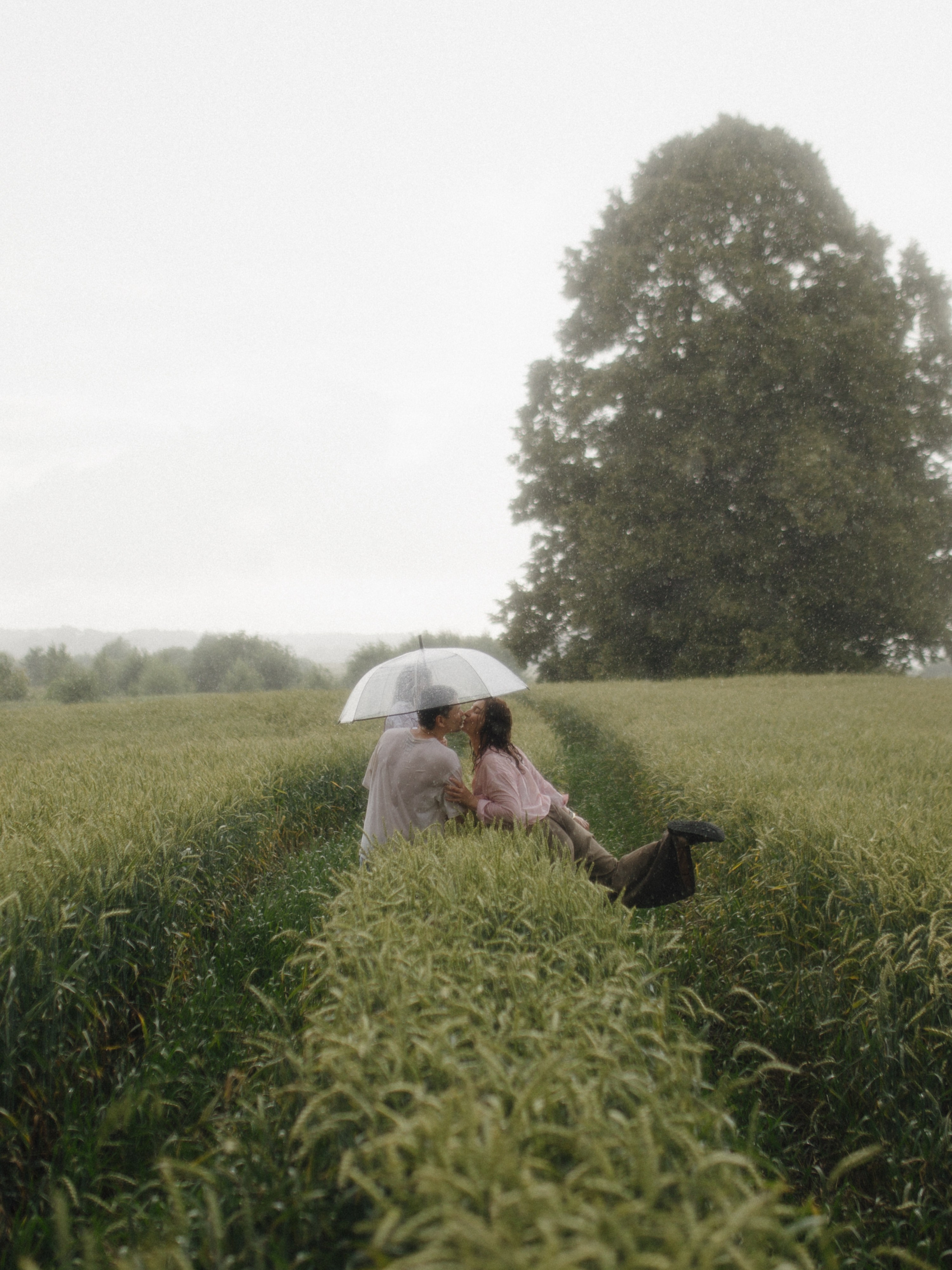 «Под грибным дождём». Свадебный и семейный фотограф в Калининграде Ольга Мешечкова
