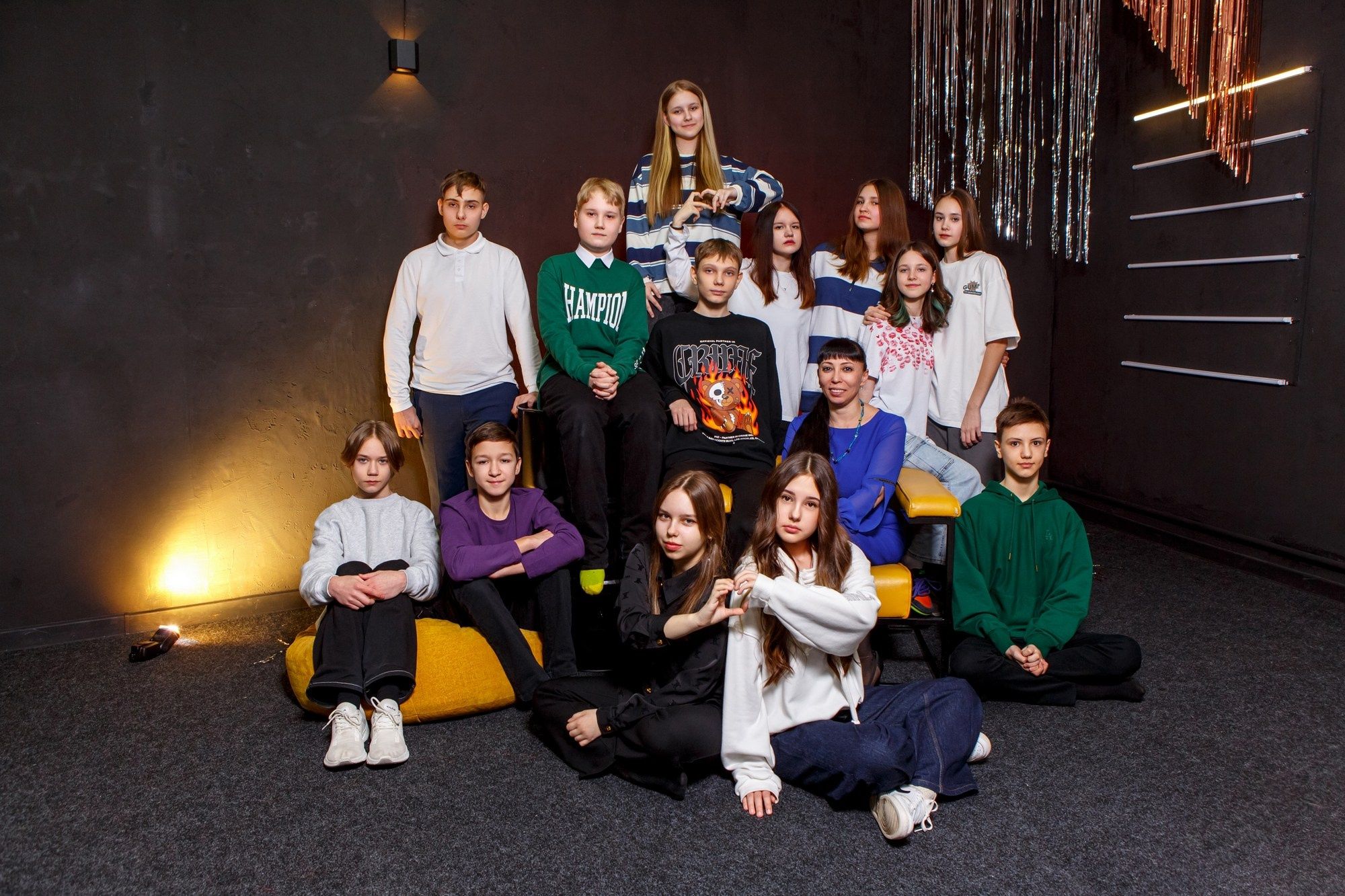 Студийная фотосессия: 7 лицей 7 класс. СИГМА | Студия выпускных альбомов Красноярск