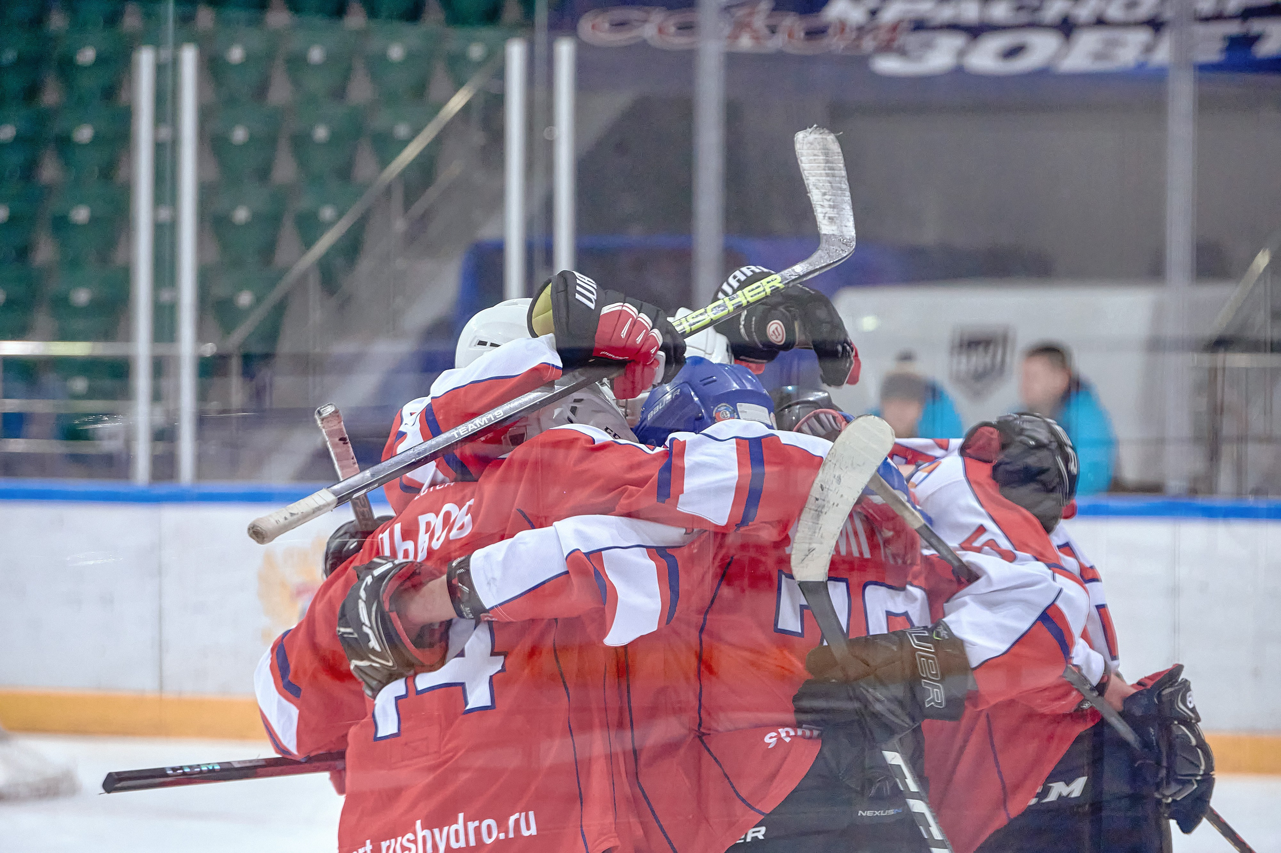 Платинум Арена — Хоккей — РусГидро. Фотограф Яковлев Роман — Красноярск