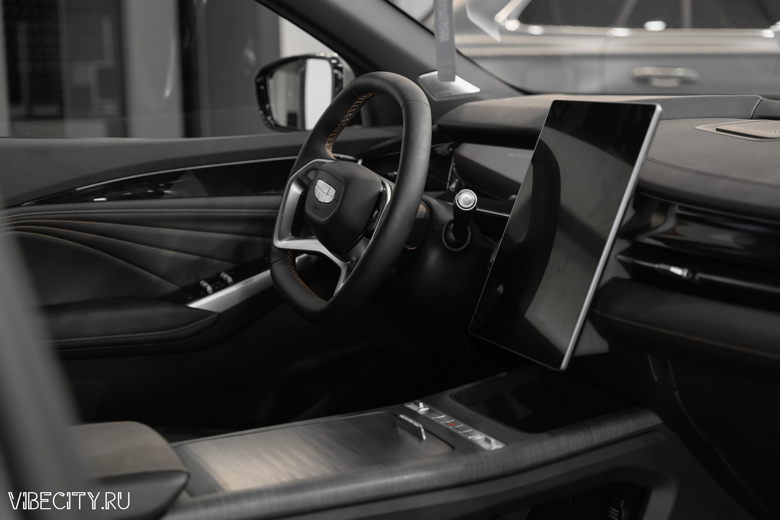 Презентация Geely Manjaro. VIBECITY.RU Вайб Сити Ру Фоторепортажи Фотоотчеты Калининград