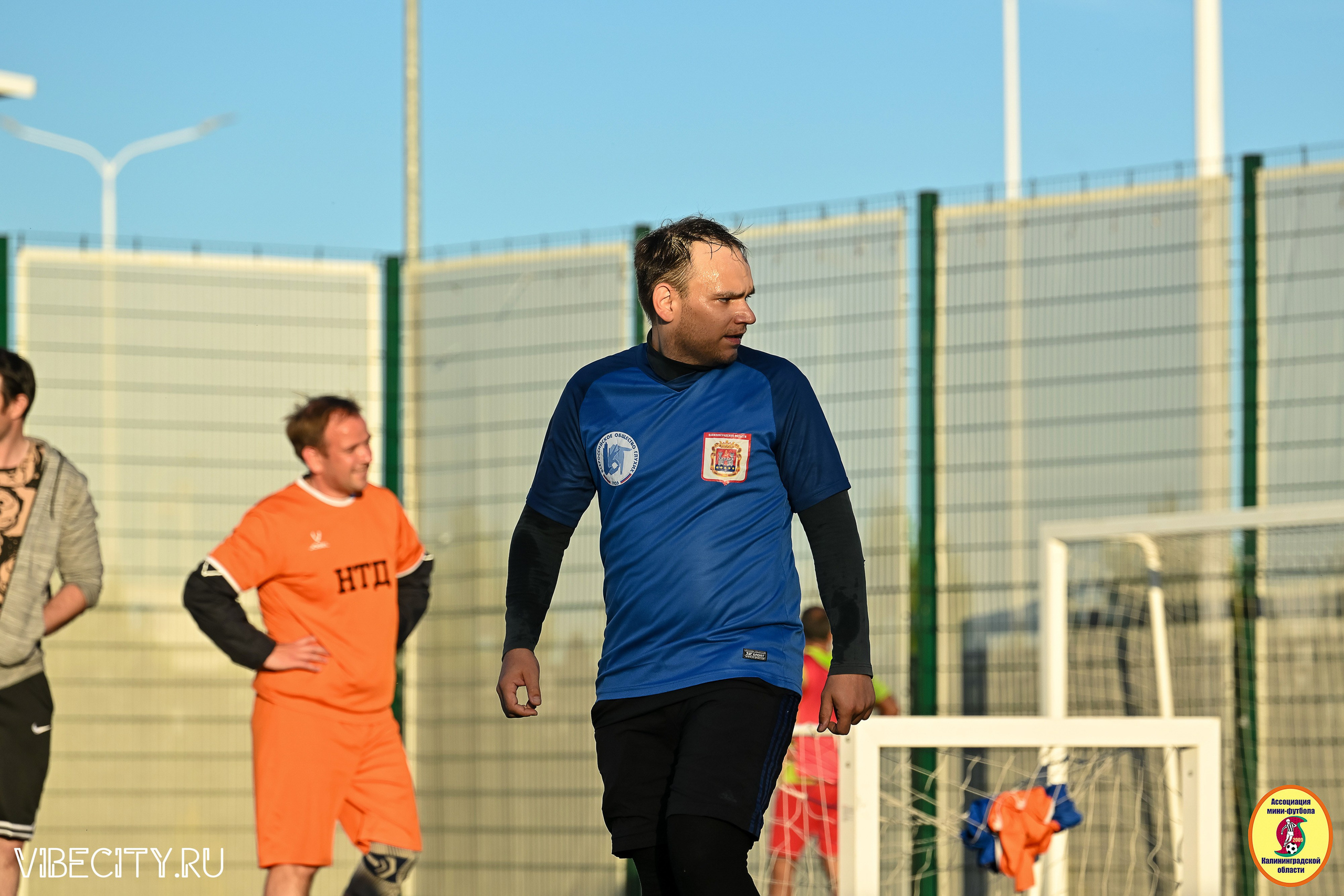 ИГРЫ МИНИ-ФУТБОЛЬНОЙ И КОРПОРАТИВНОЙ ЛИГИ. VIBECITY.RU Вайб Сити Ру Фоторепортажи Фотоотчеты Калининград
