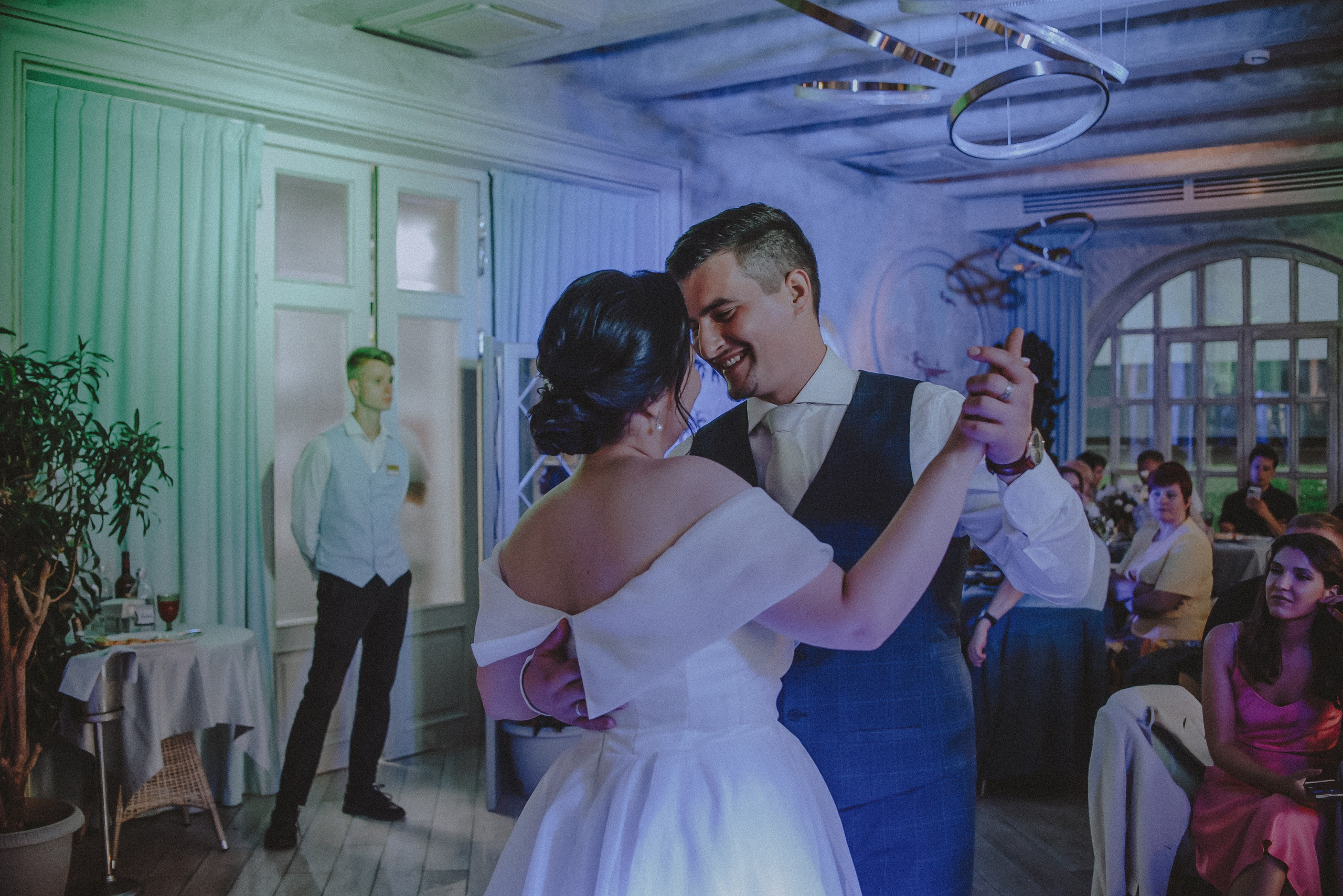 Love.com: Главная страница нашего счастья. Свадебный и семейный фотограф в Москве Сажина Кристина КиМ. Свадебный оператор в Москве Сажин Максим