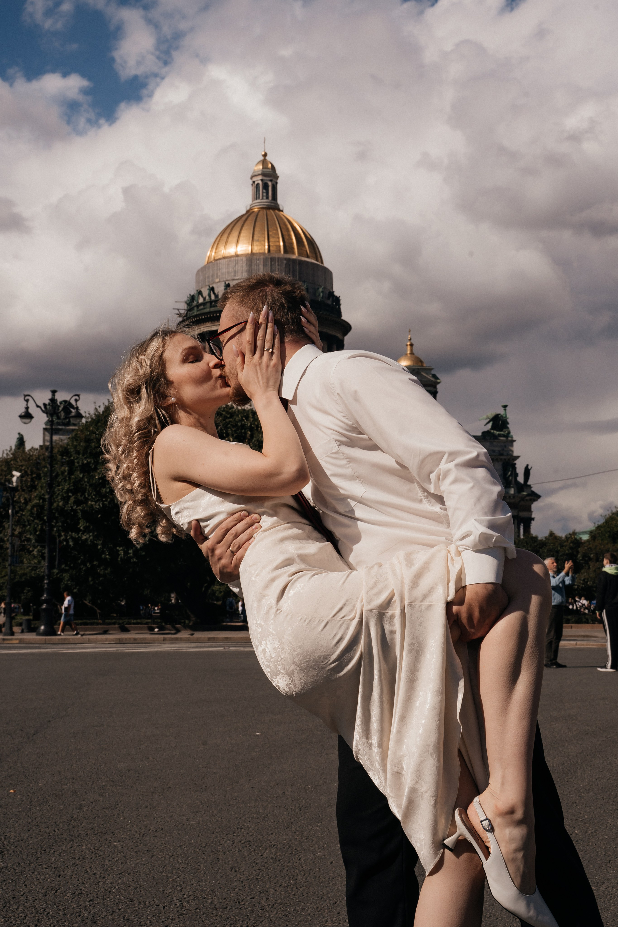 Love story «Windy August». Свадебные фотограф и видеограф Наталья и Анатолий Новиковы СПб