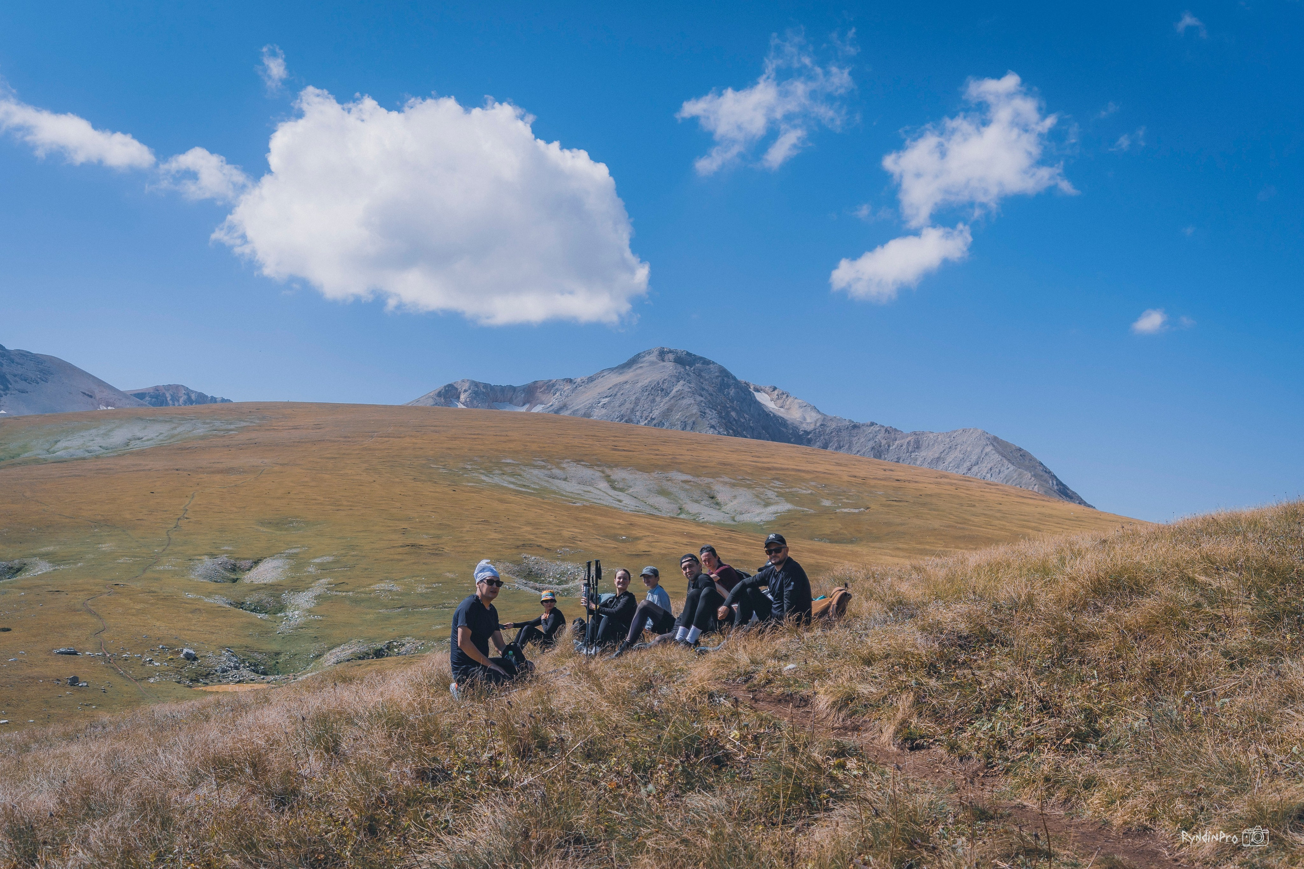 Поход на Оштен с командой Мадьяр 10.09.24. Репортажный фотограф в Краснодаре Рындин Дмитрий