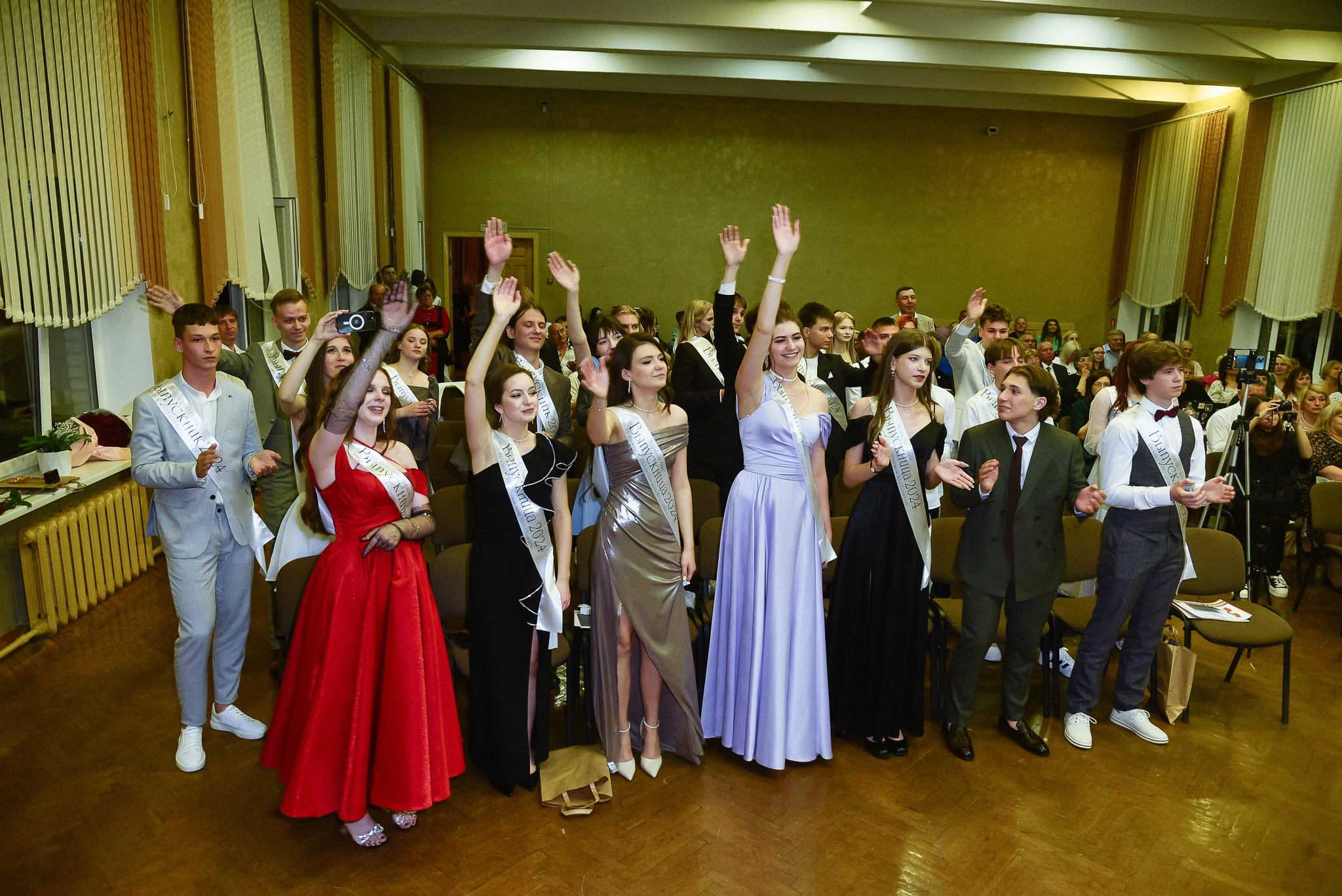 Выпускной 11 кл (до банкета). Фотограф Олег Юршевич Солигорск Минск