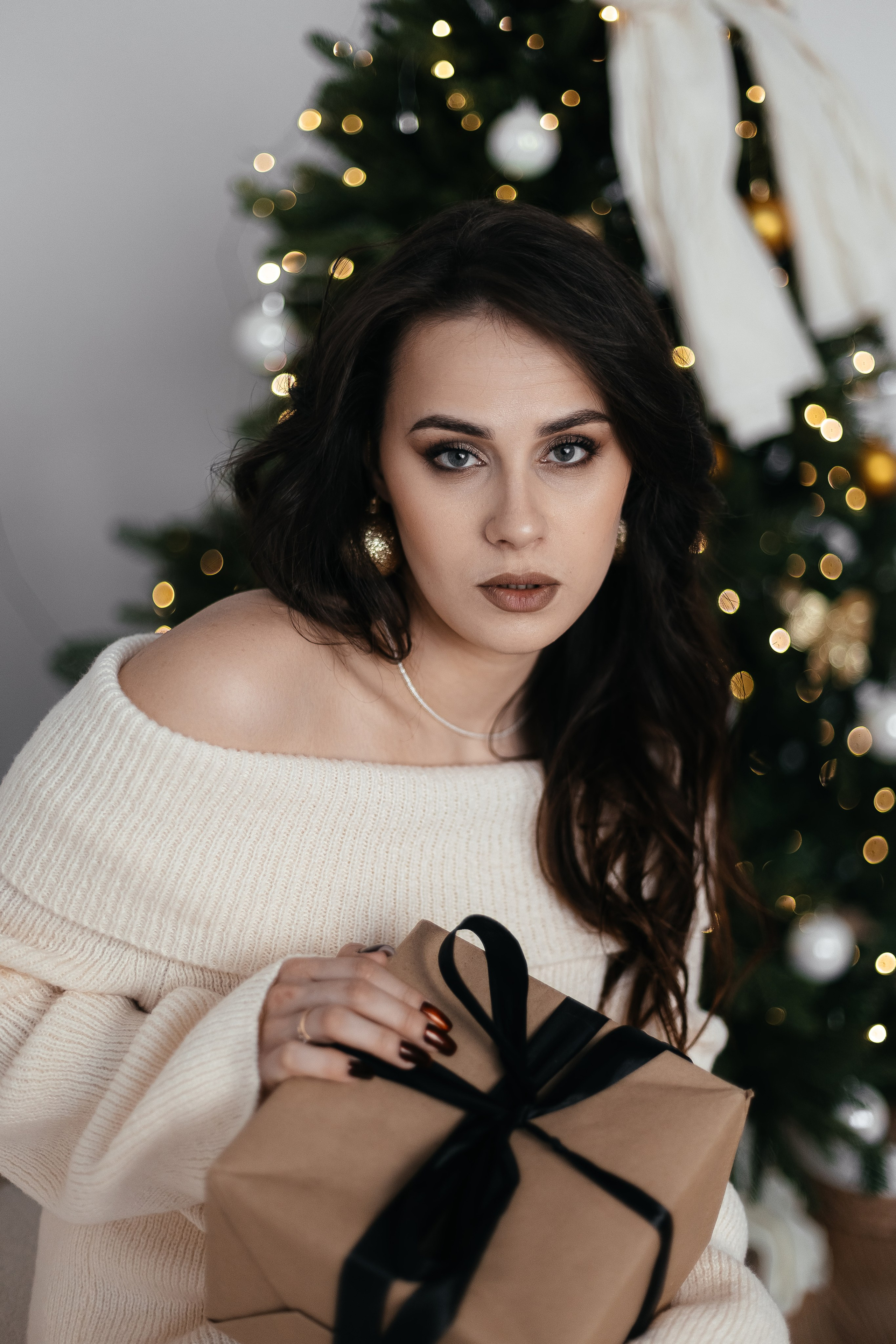 Ира. Главная