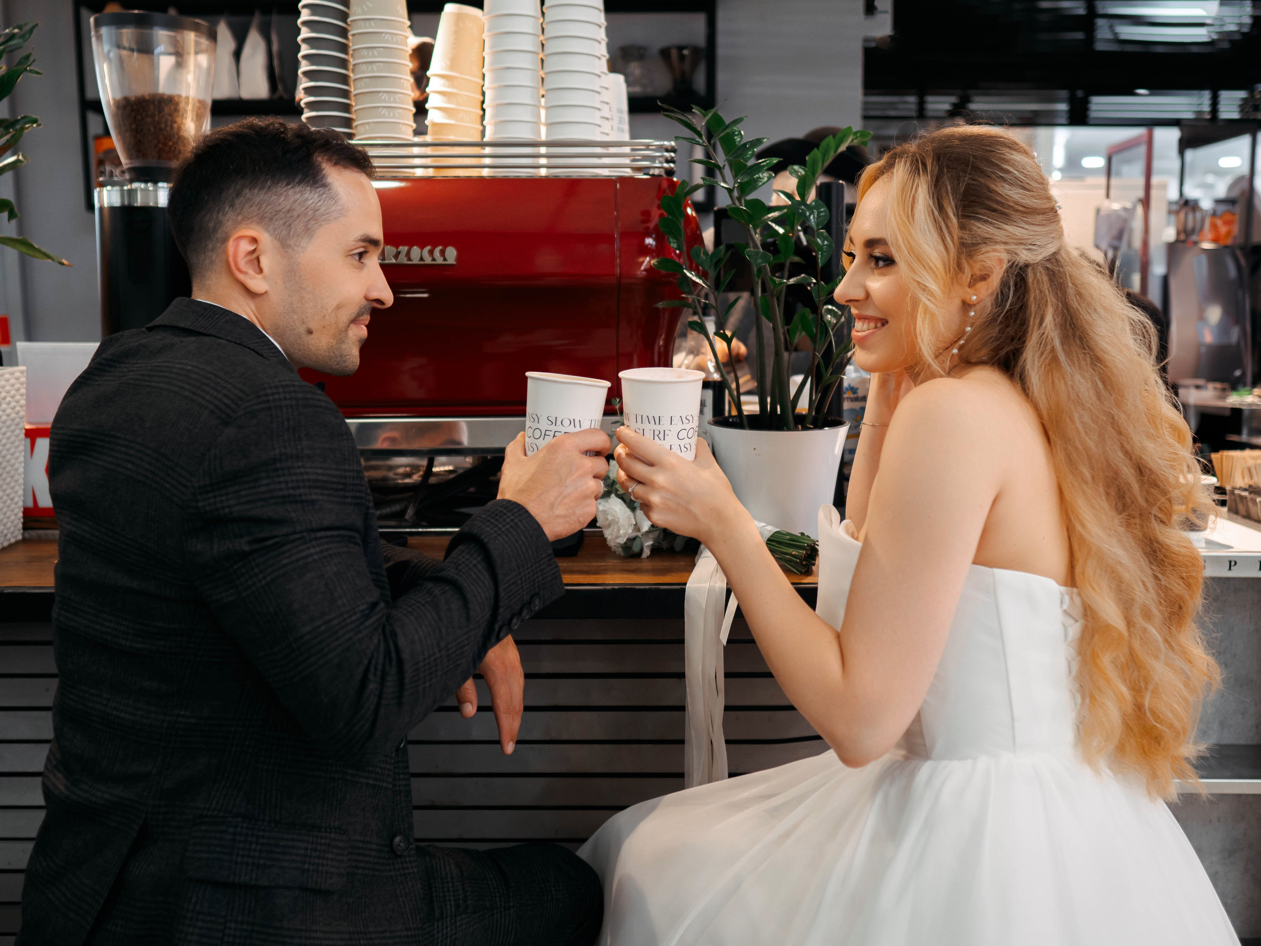 Свадьба — парковка Моремолл. Фотограф в Сочи