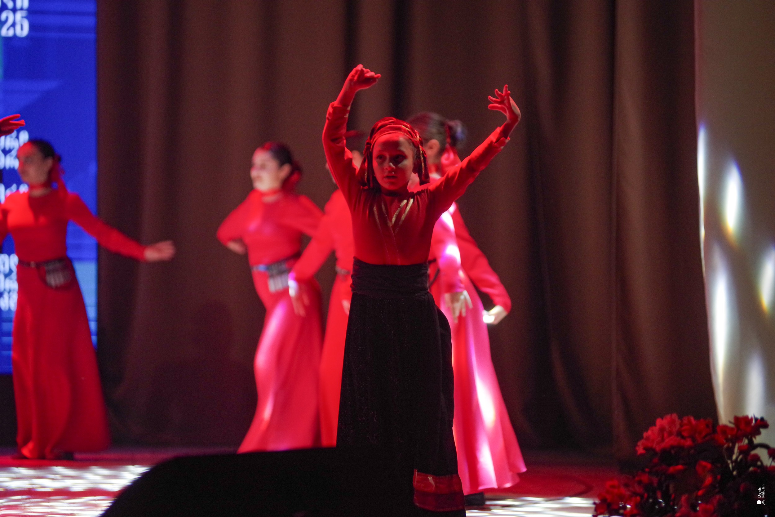 Танцы в Хоби. Портретный фотограф Денис Милютин