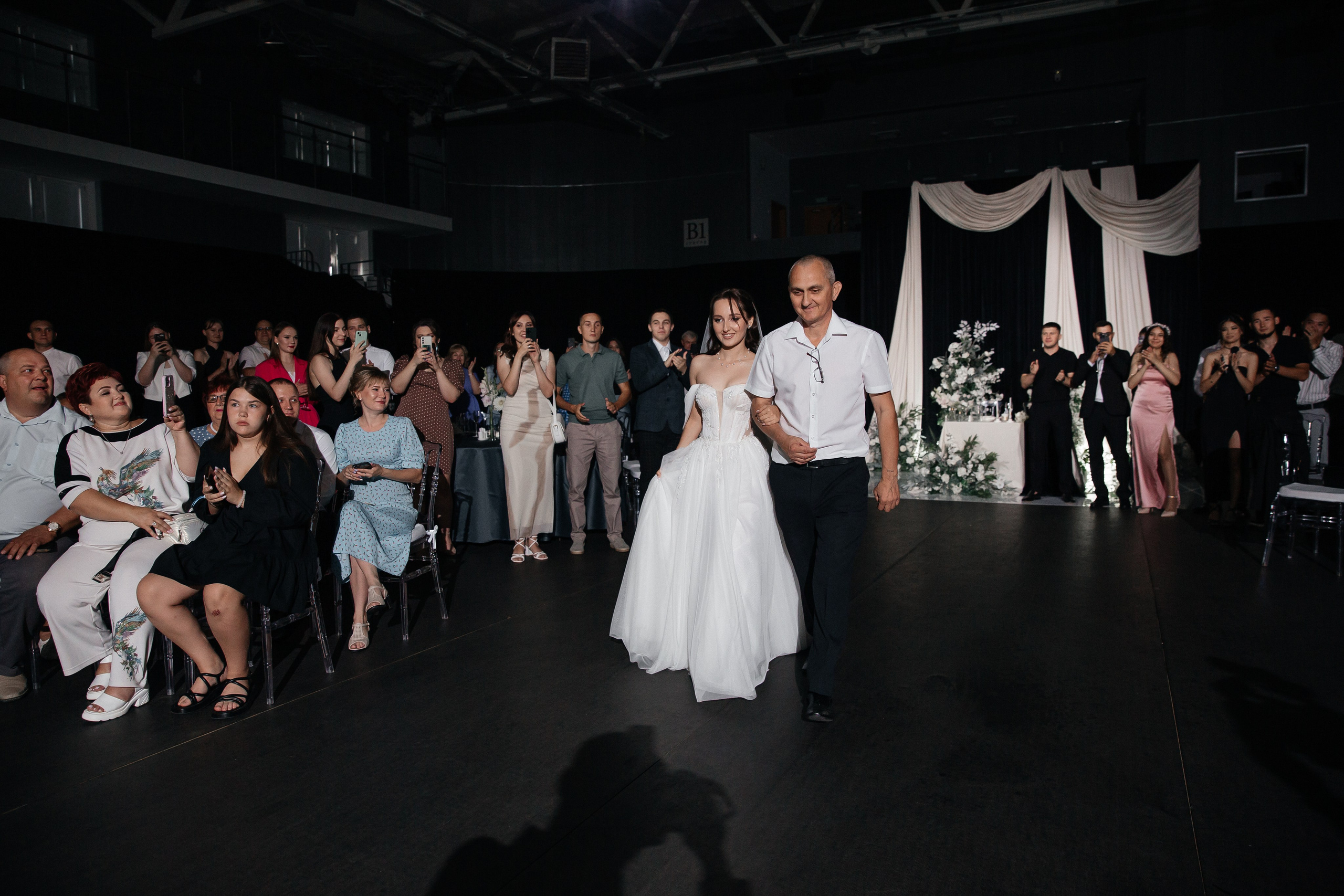 Уютная свадьба — Аскар и Катя на Марсовом поле. Свадебный фотограф в Оренбурге Илья Володьков