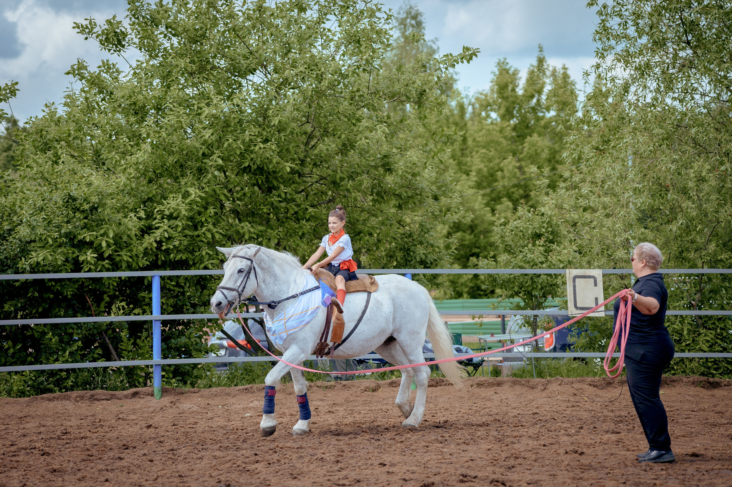 Конный клуб Горки. Портретный и семейный фотограф в Москве/Видное