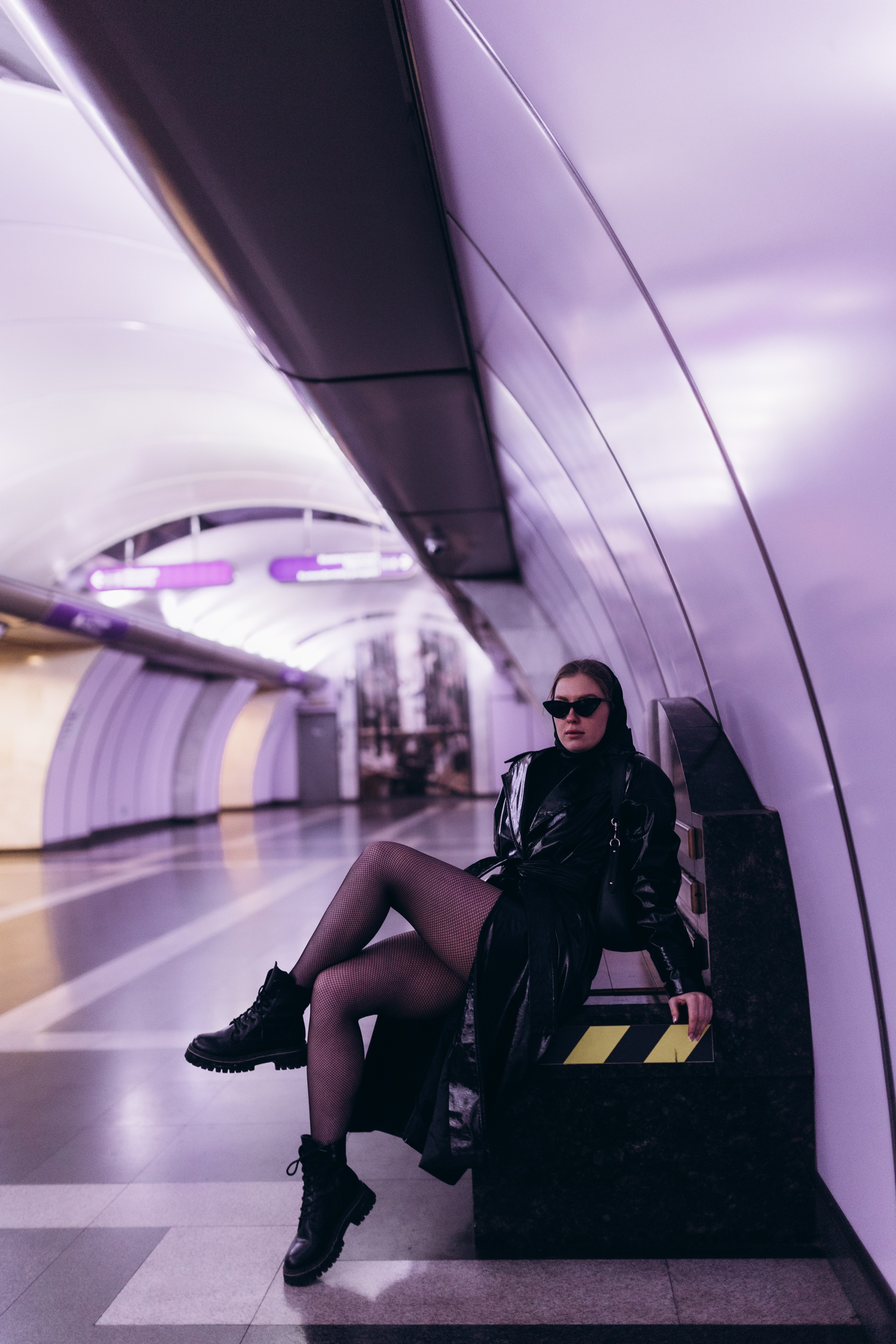 Наташа и парковка. Фотограф Артем Бросов в Санкт-Петербурге и Дубае