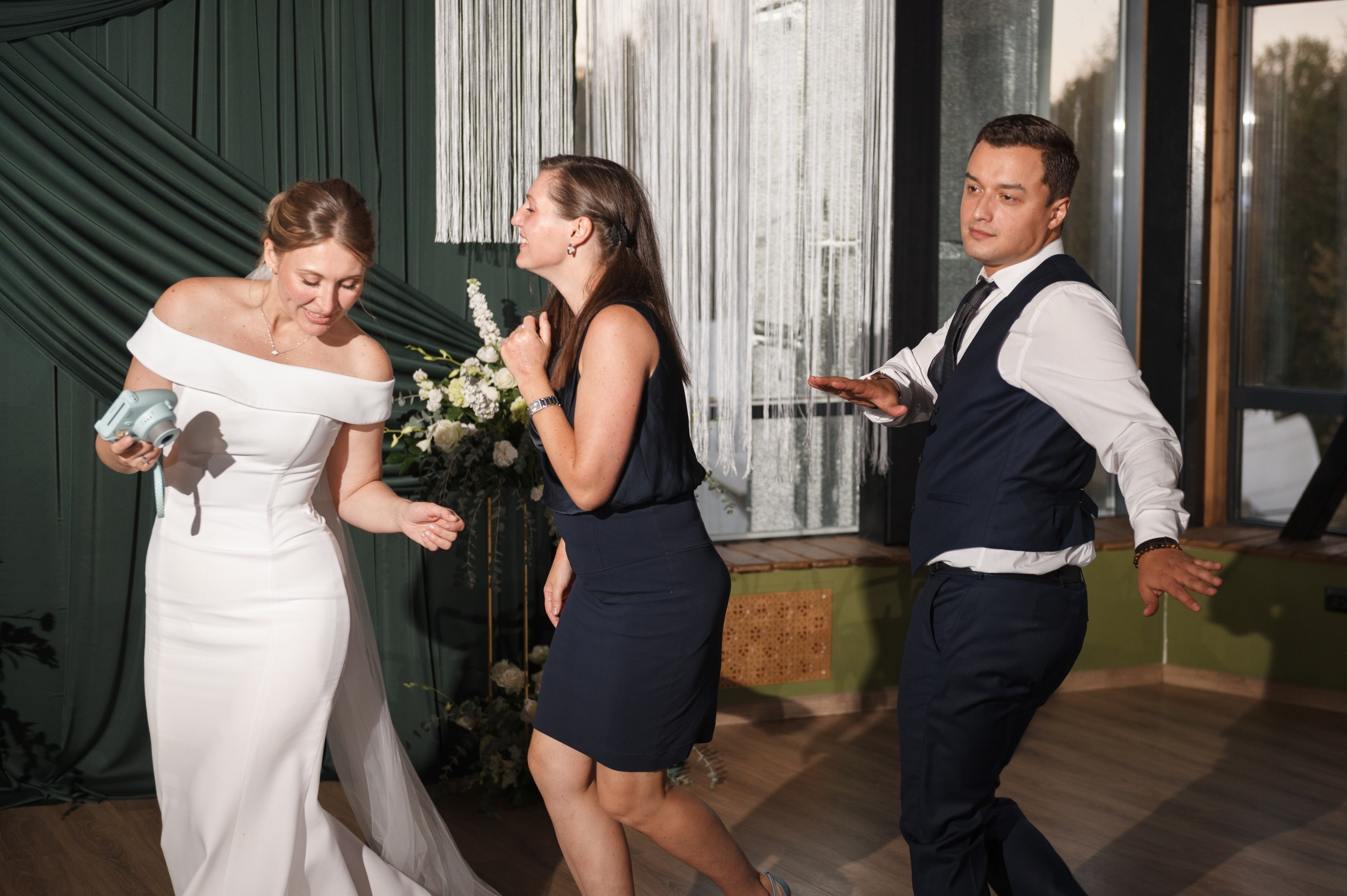 Свадьба в ресторане Берег в Москве. Праздничное агентство ПИОН