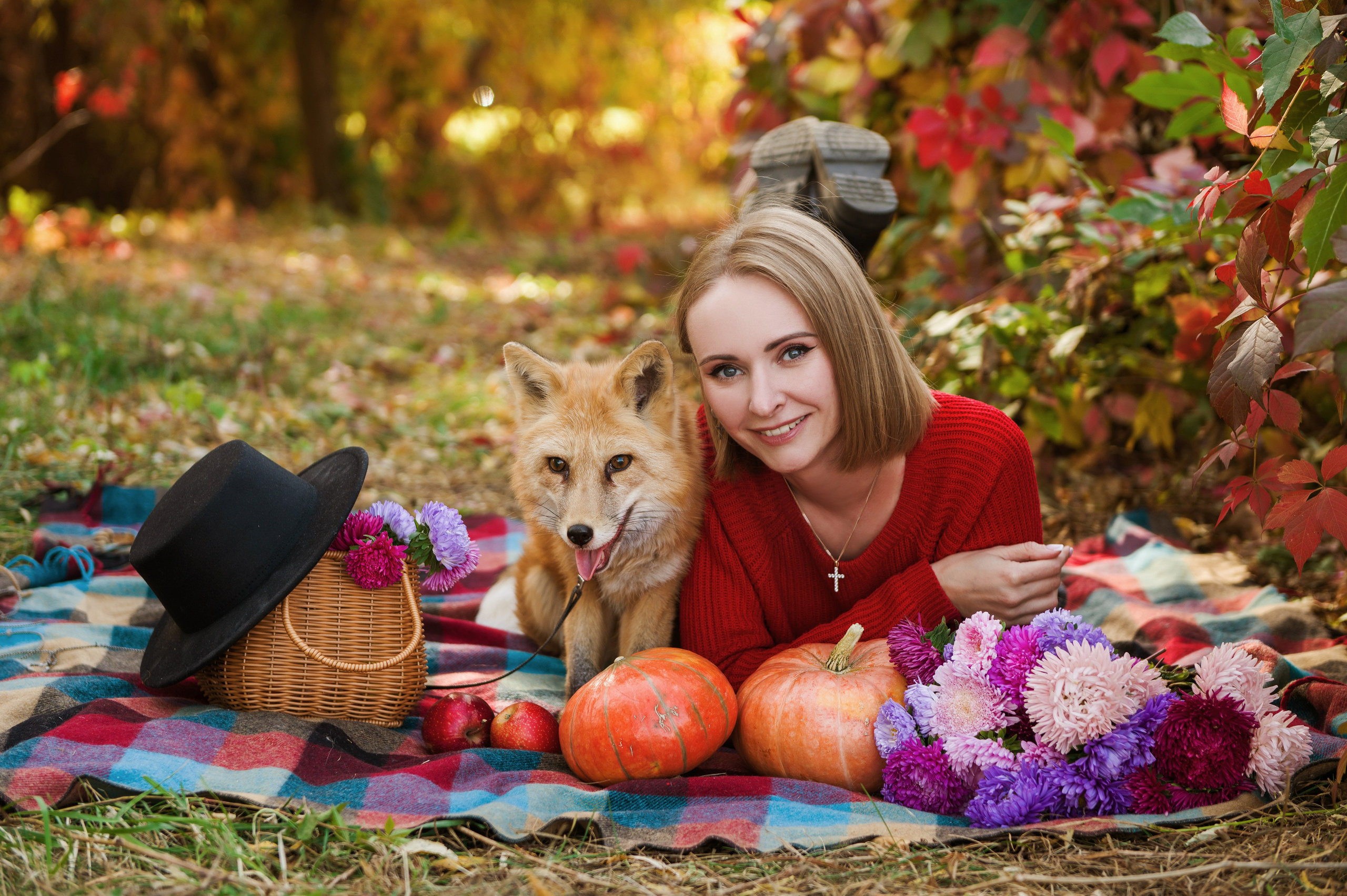 Прогулка с лисой. Фотограф Кристина Гришина Рязань