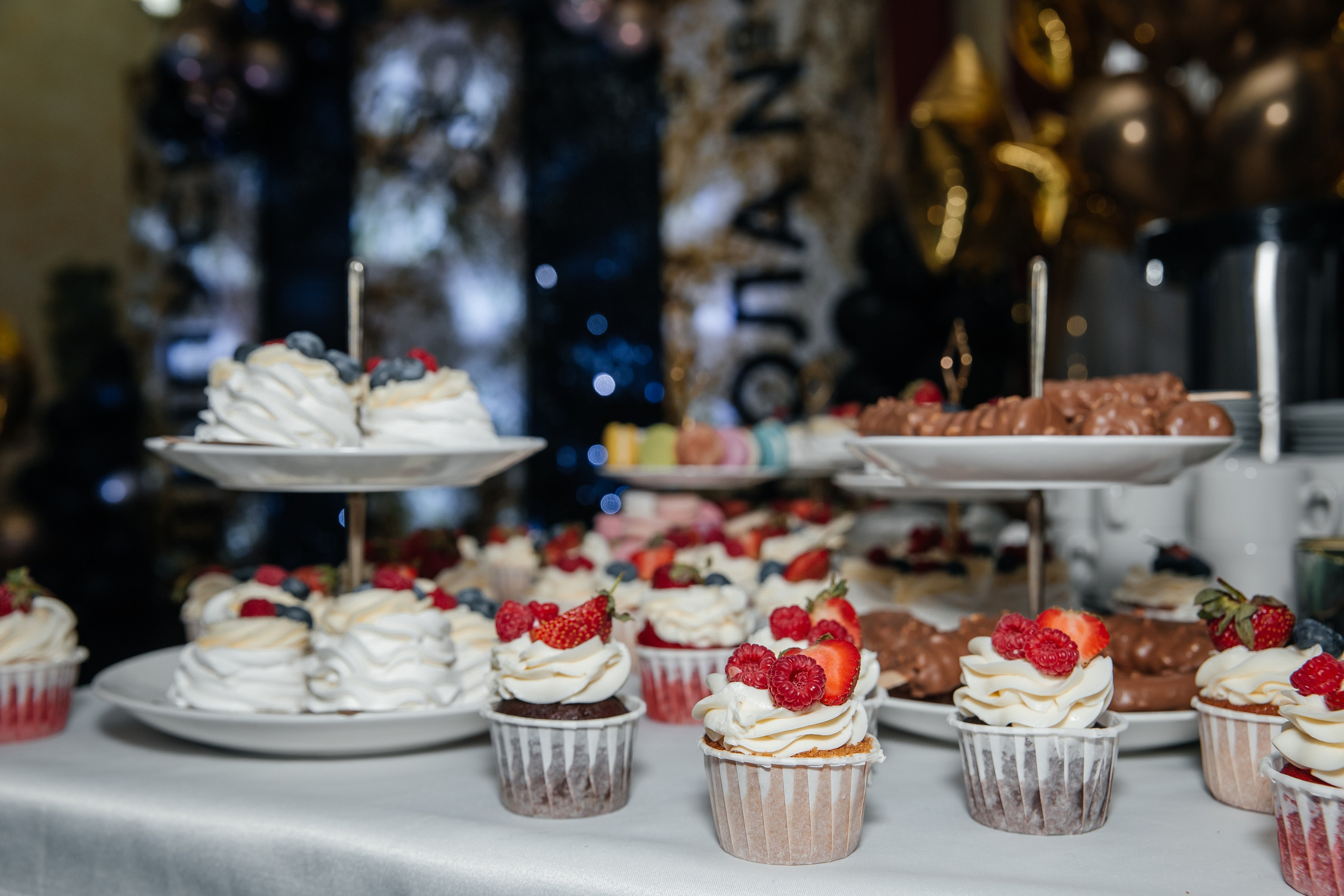 Выпускной 11 класс. Фотограф Любава Колесник. Выпускные альбомы в Крымском районе