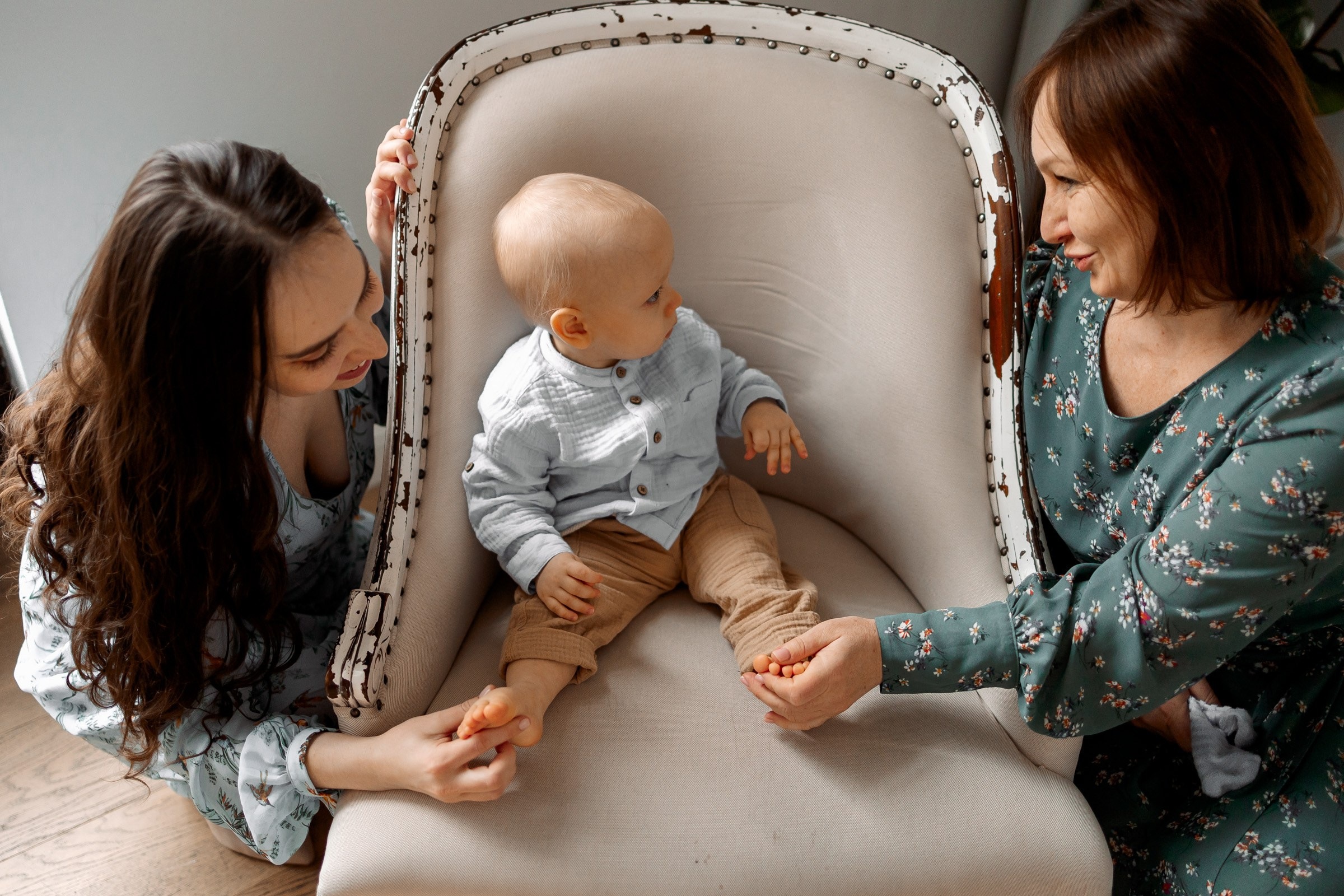 Отмечаем первый тортик в студии. Семейный Фотограф в Москве Евгения Симоненко