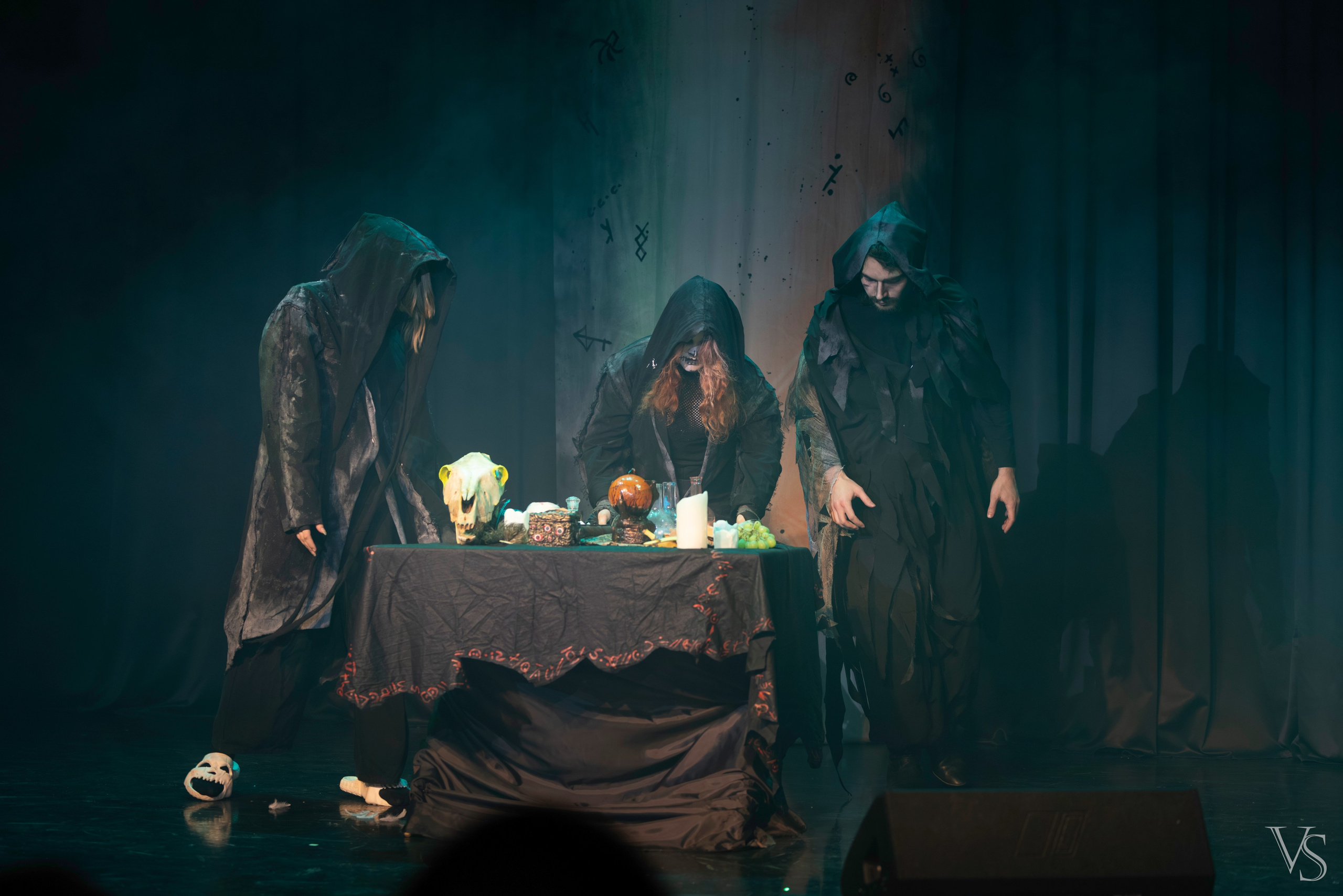 Книга стихий 25.01. Фотограф Виктор Степанов