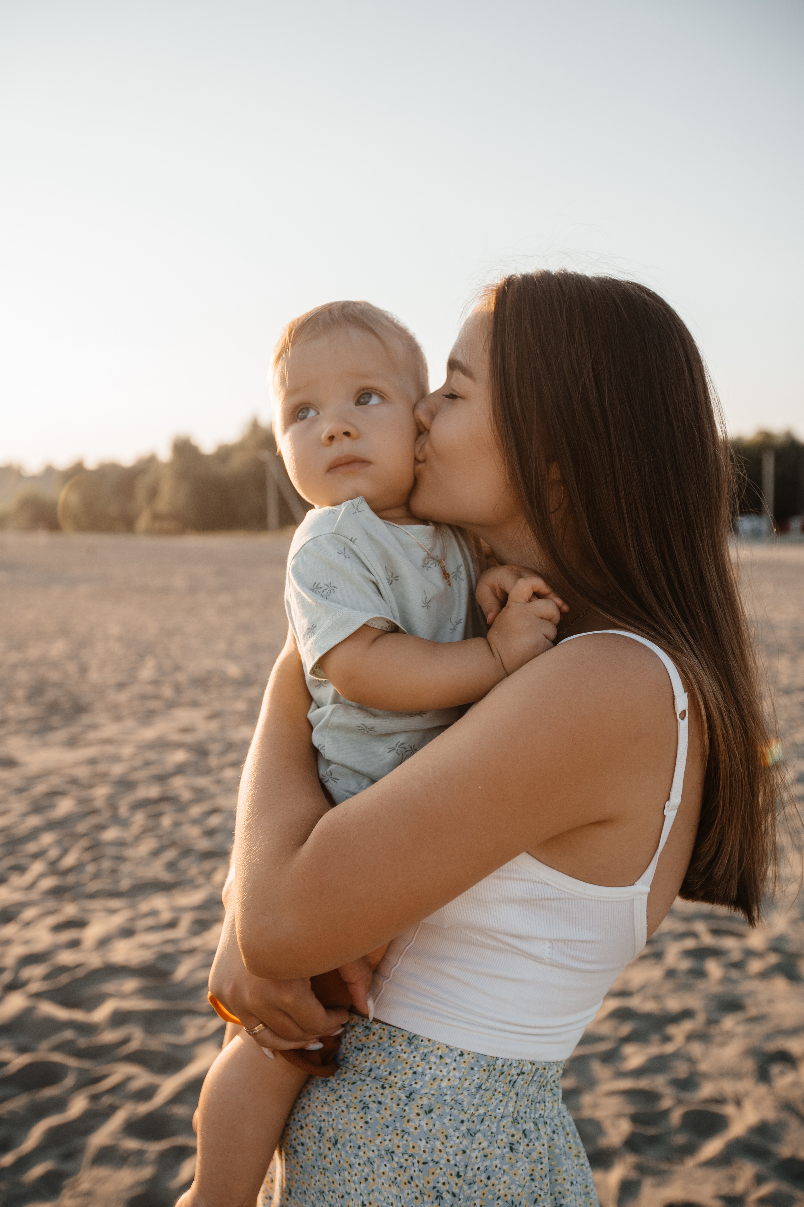 Семейный вечер на берегу