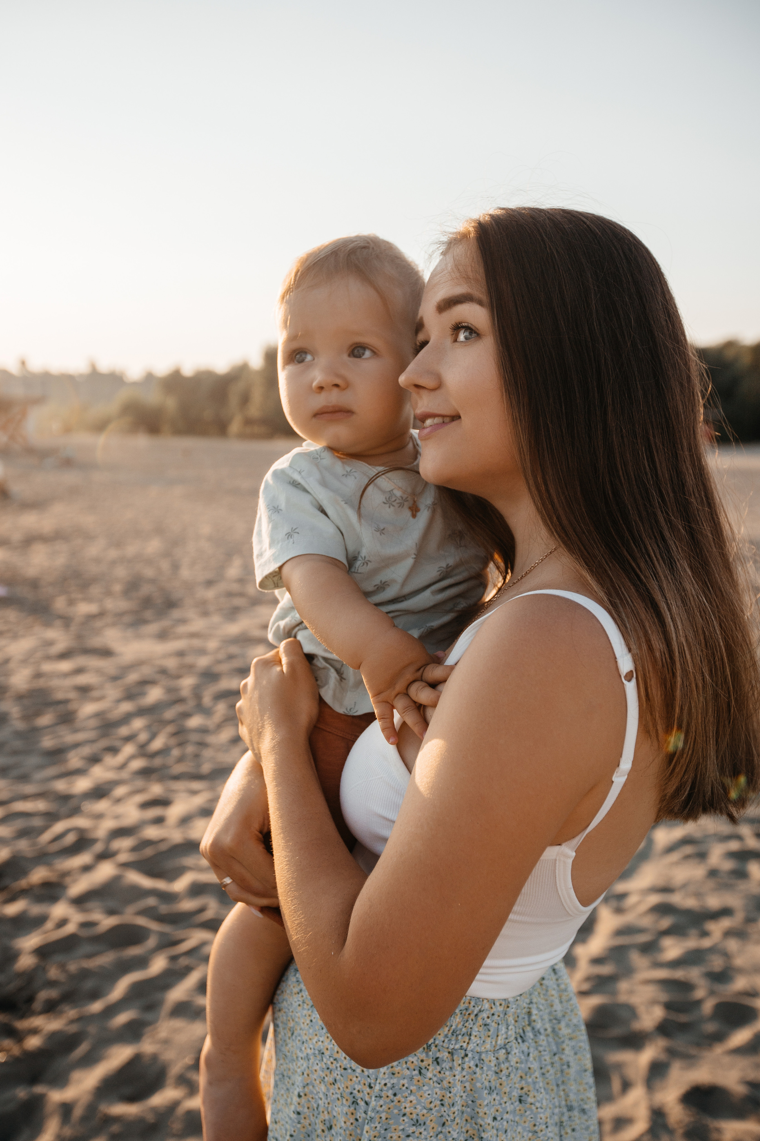 Семейный вечер на берегу