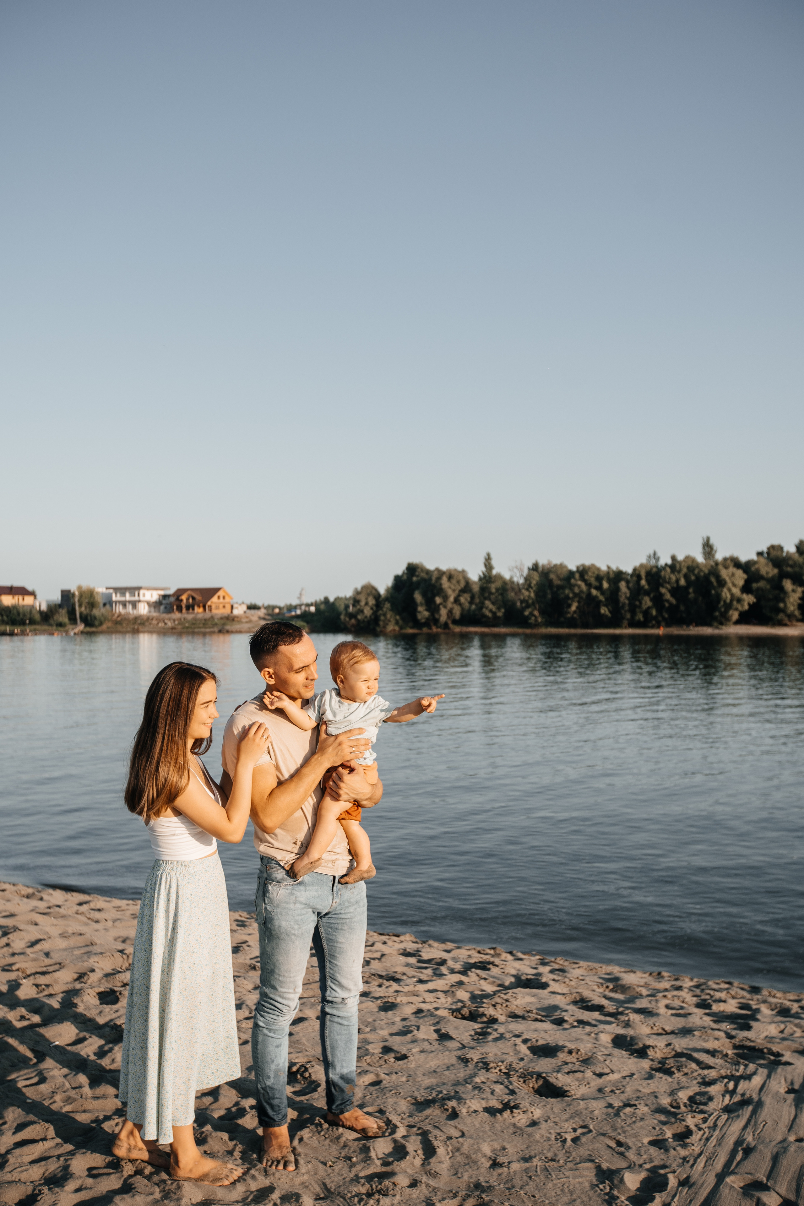 Семейный вечер на берегу