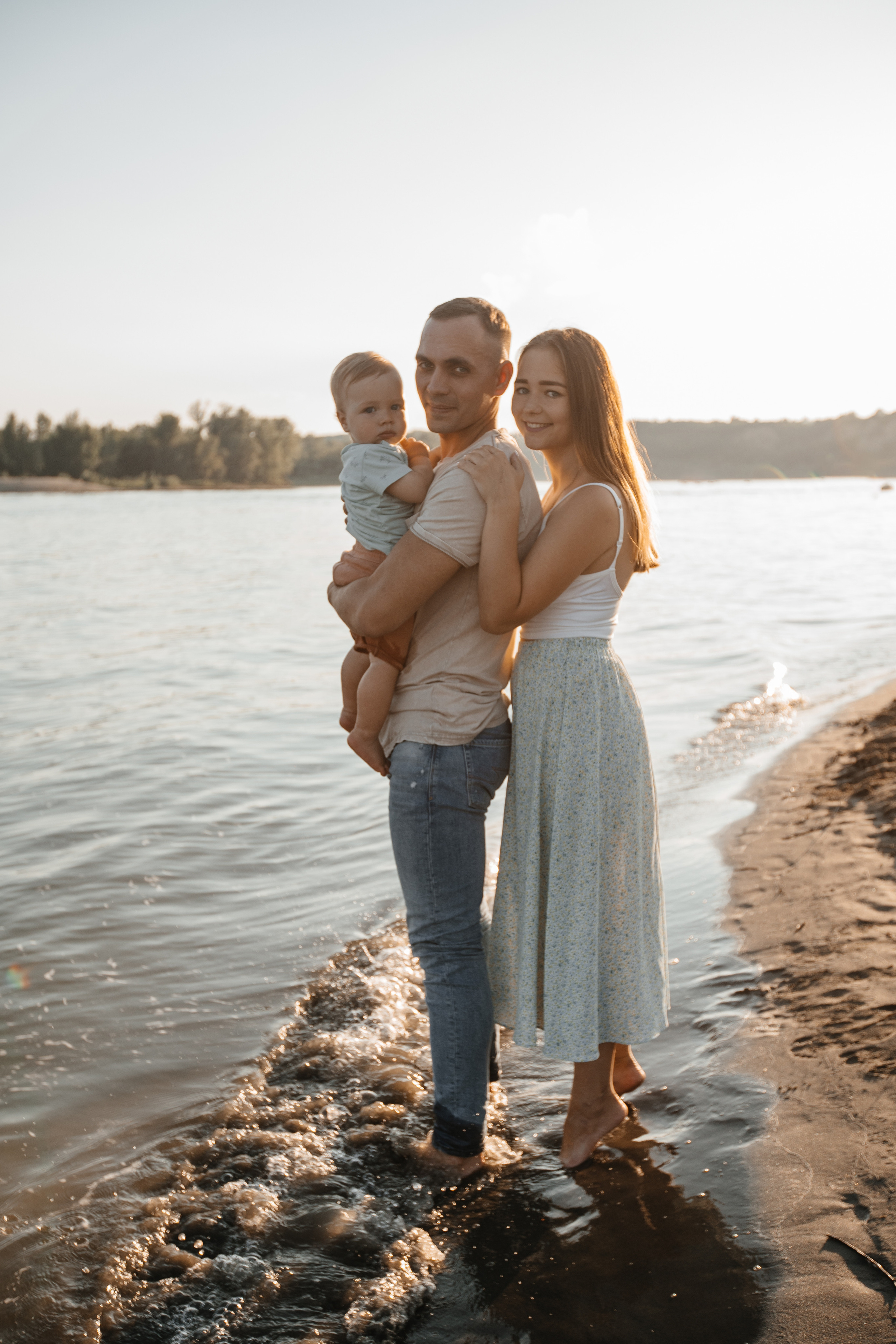 Семейный вечер на берегу