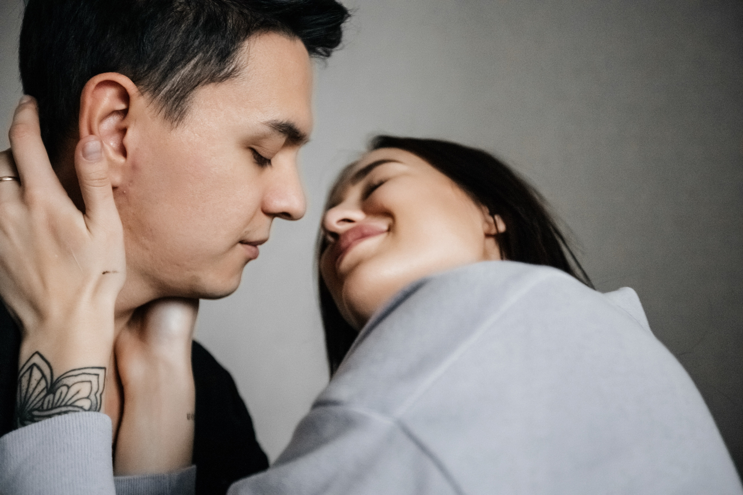 Уютный семейный вечер. Свадебный фотограф Барнаул Алексей Павлов