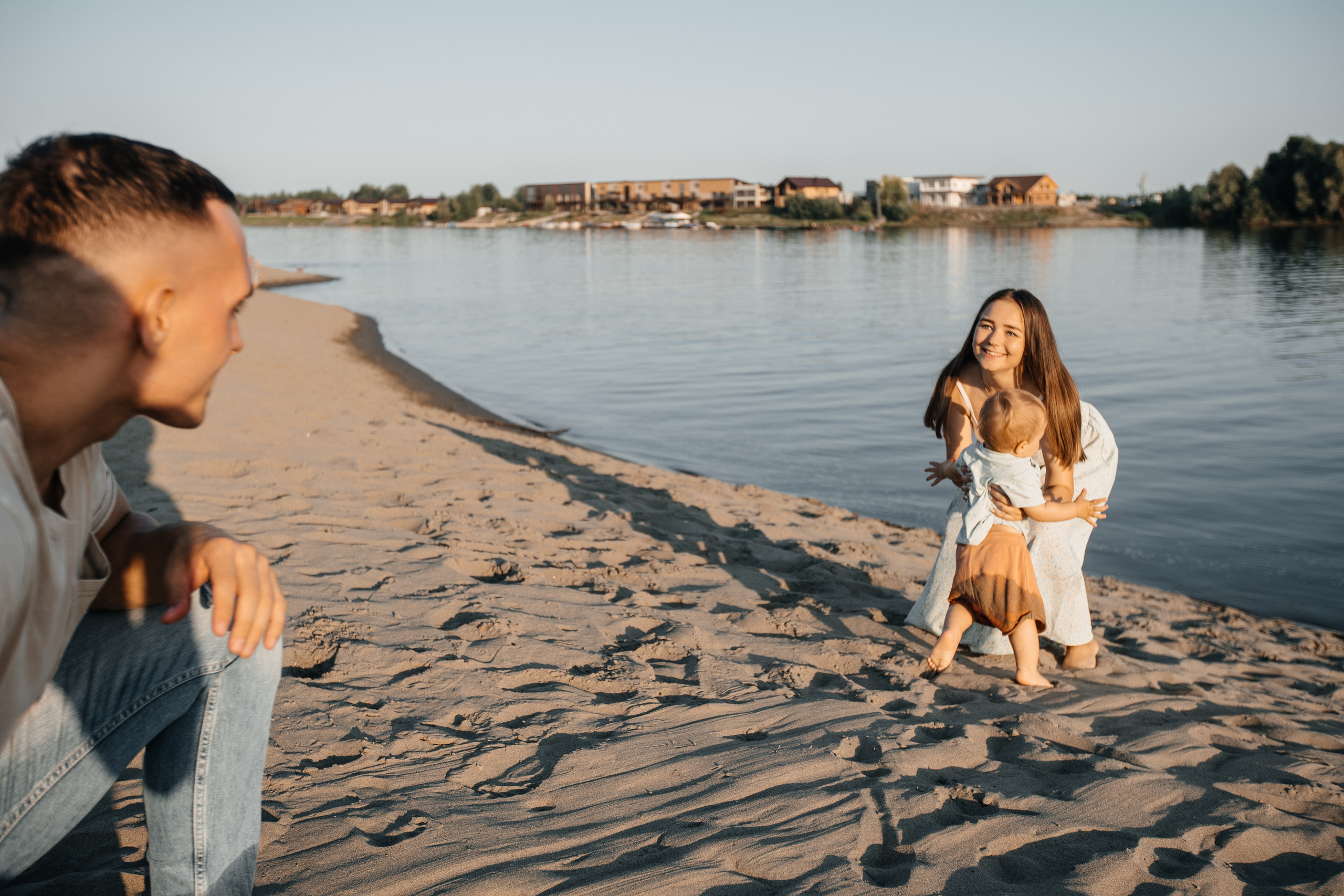 Семейный вечер на берегу