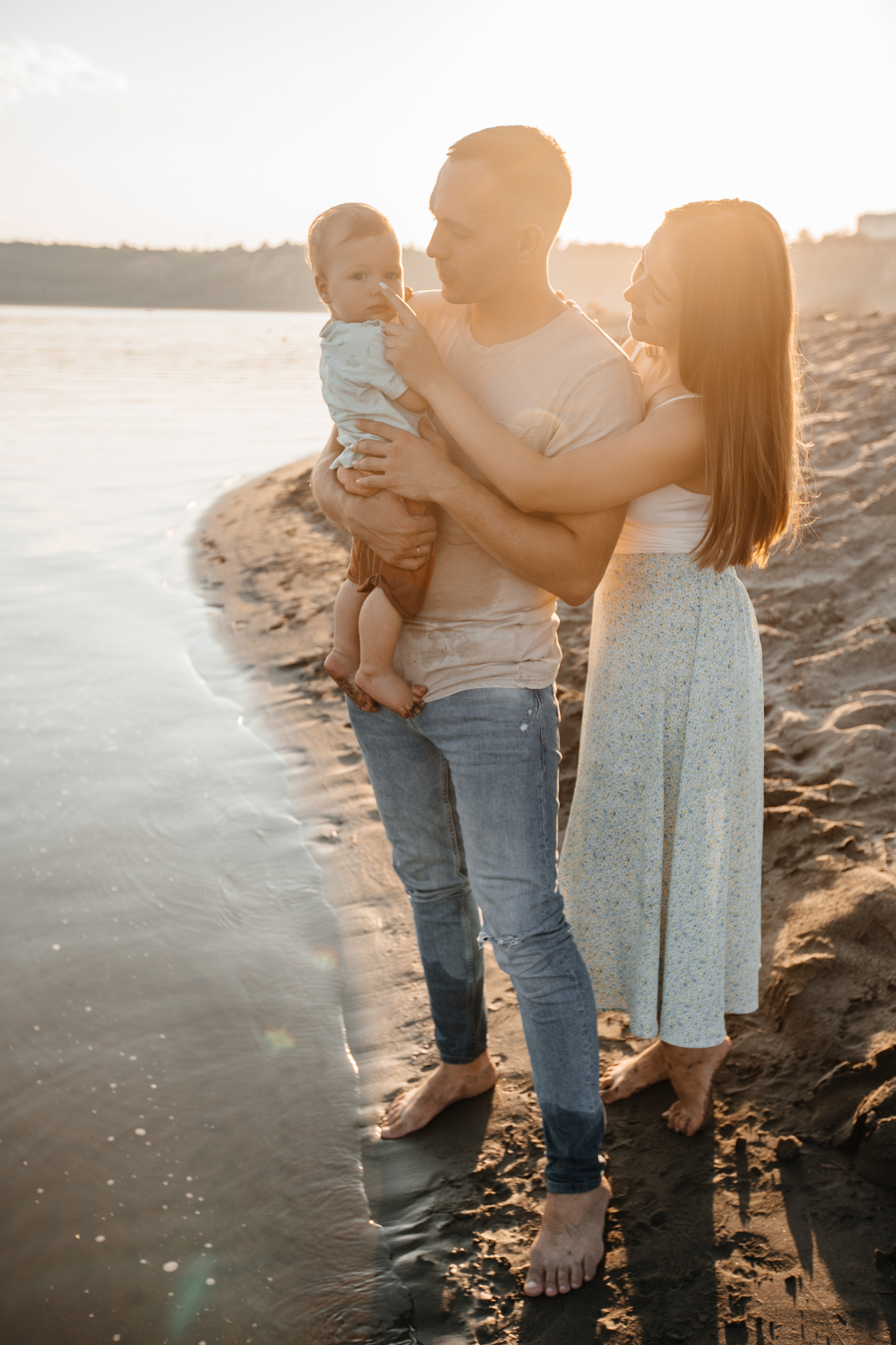 Семейный вечер на берегу