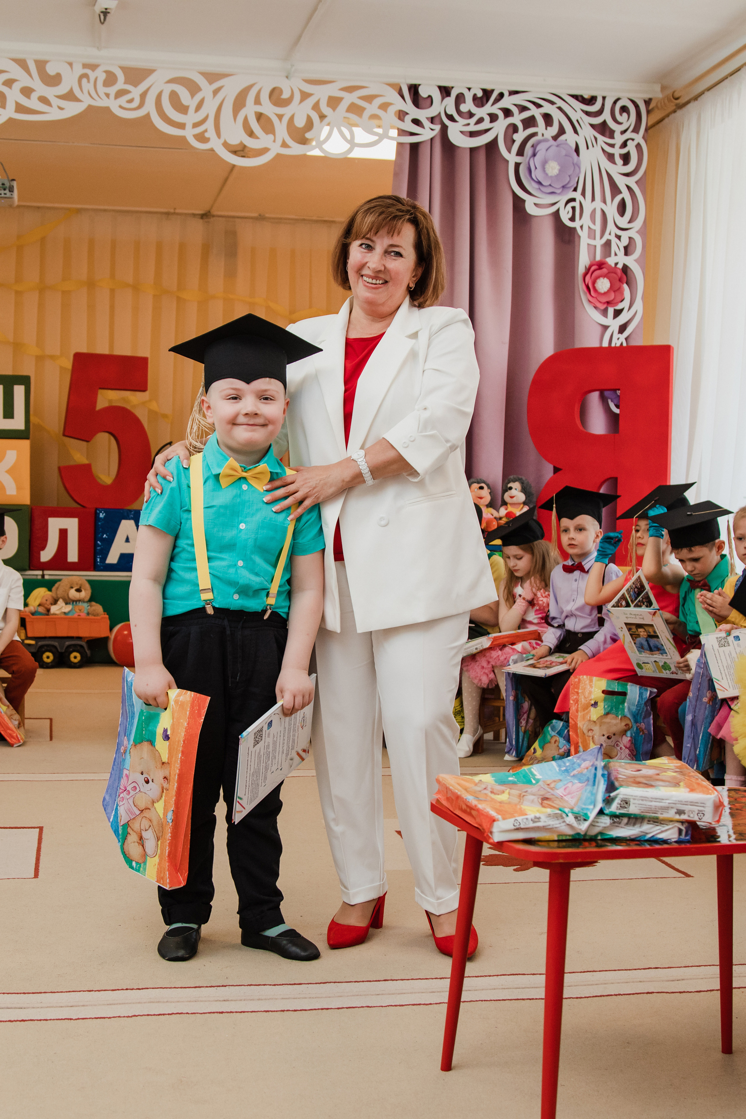 ДС солнышко выпускной. Выпускные альбомы в Подольске Москве и МО