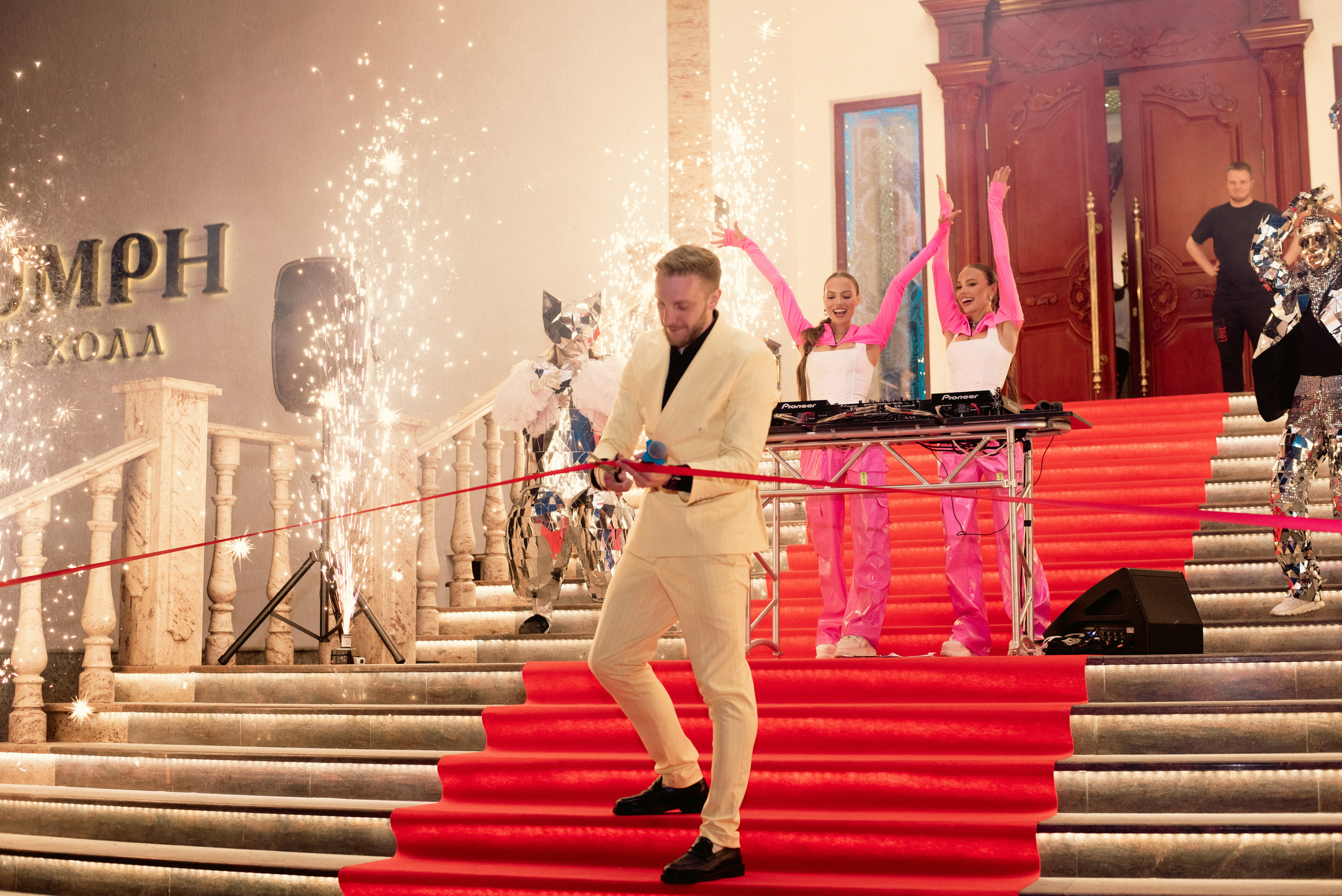 1637 банкет. Выпускные альбомы в Подольске Москве и МО