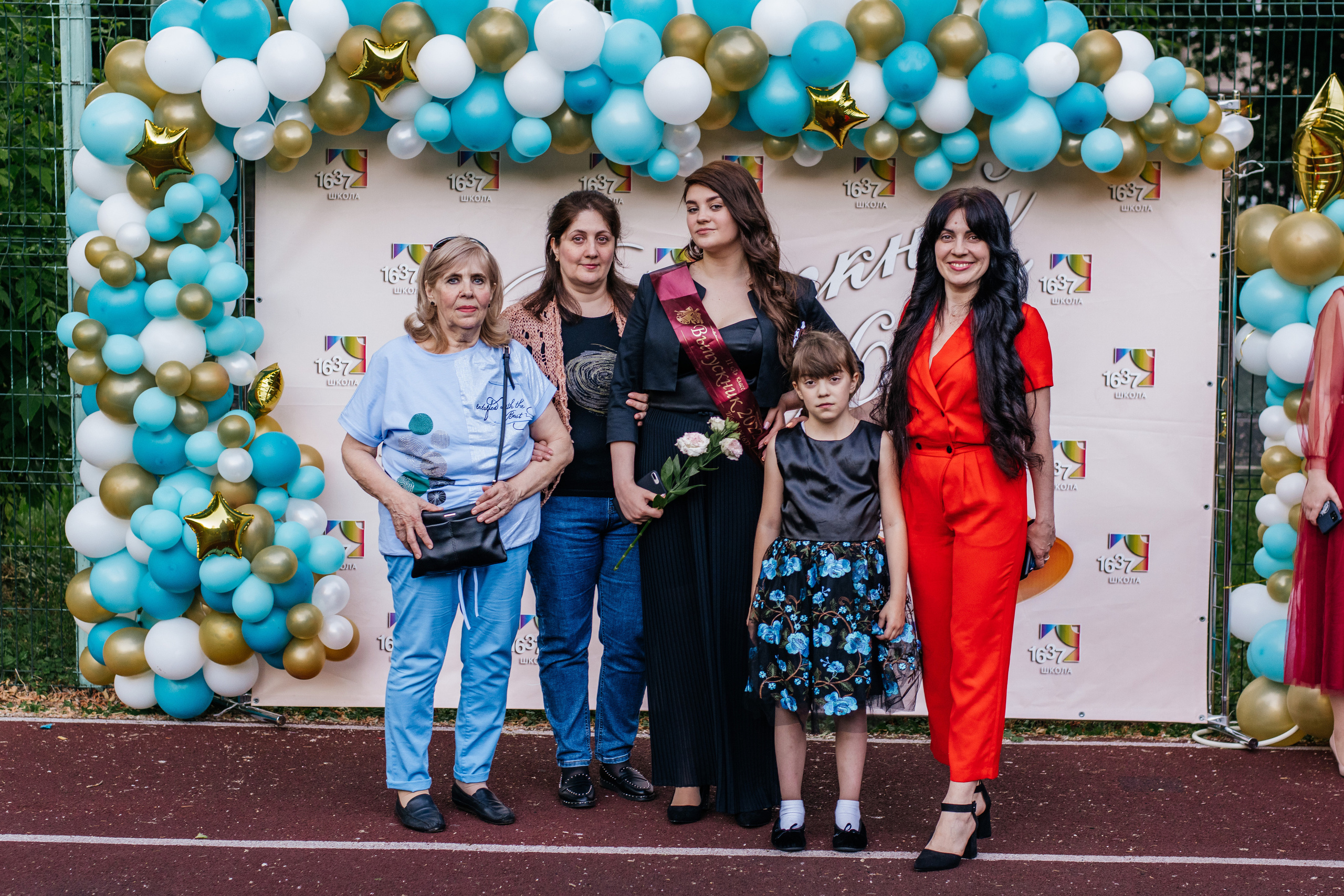 Фотосессия улица. Выпускные альбомы в Подольске Москве и МО