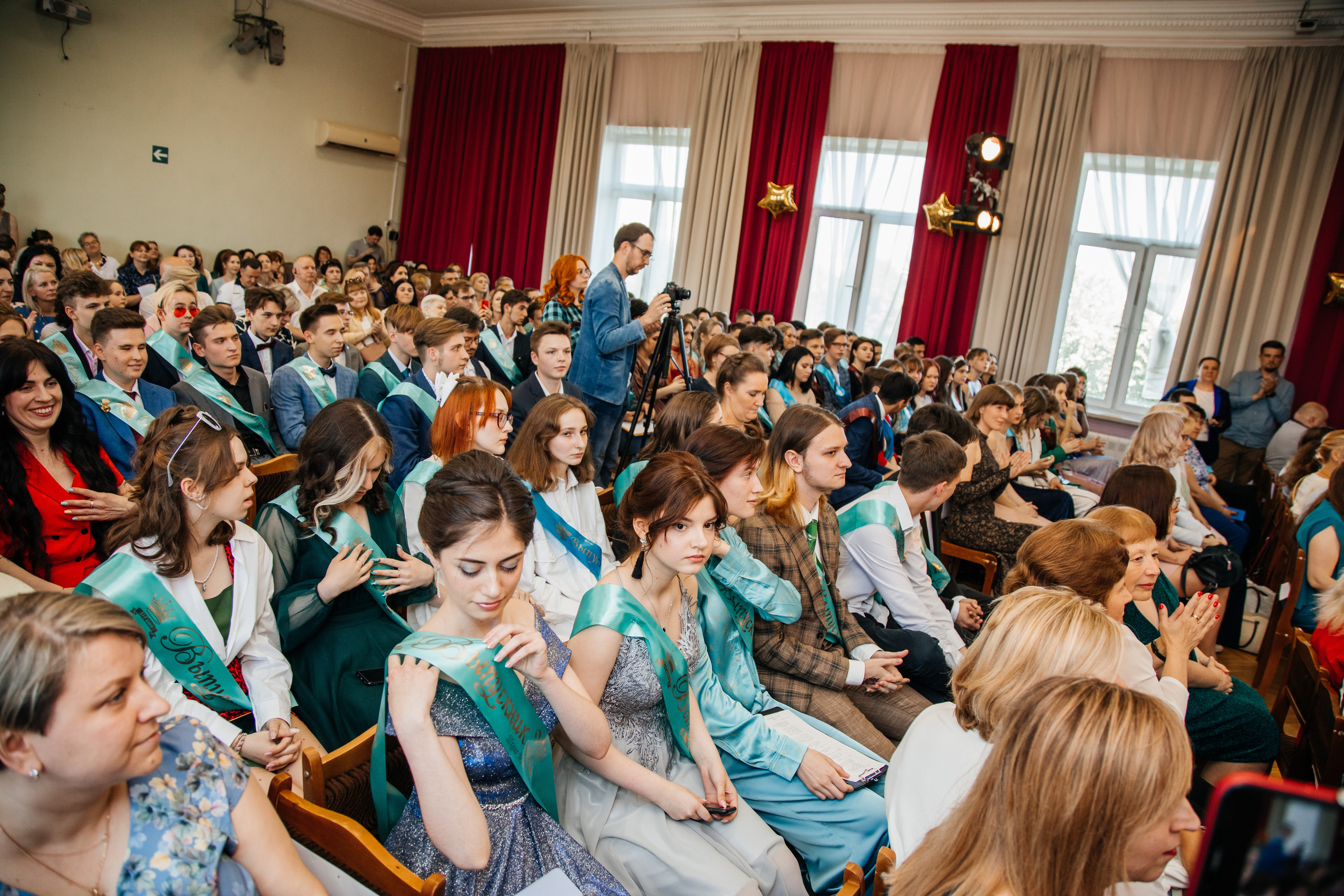 1637 пз. Выпускные альбомы в Подольске Москве и МО