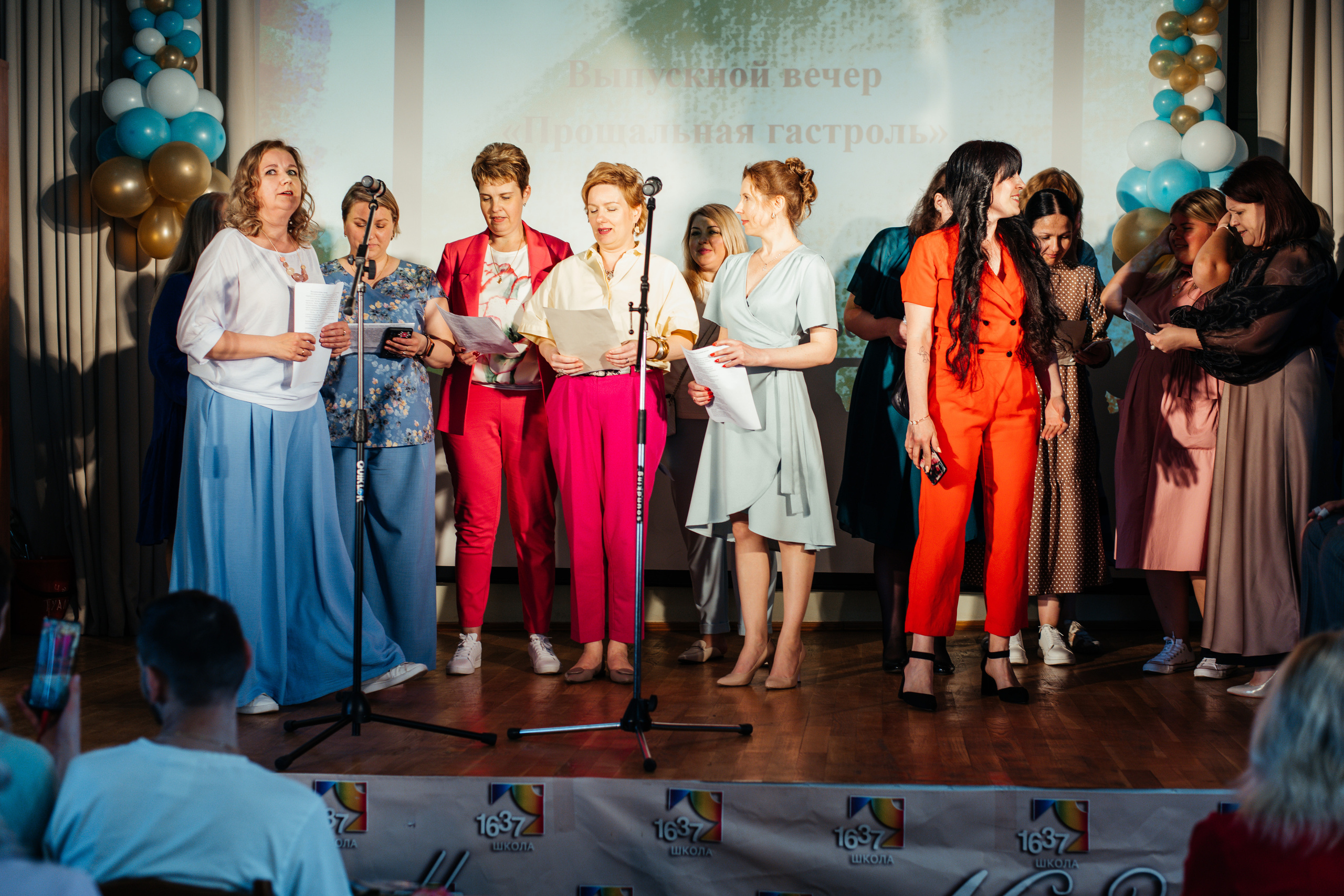 1637 пз. Выпускные альбомы в Подольске Москве и МО