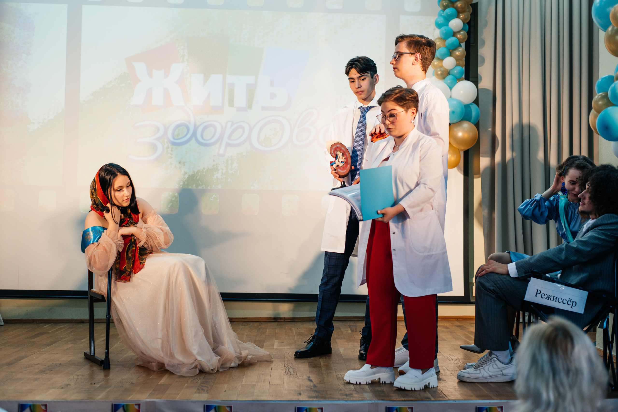 1637 пз. Выпускные альбомы в Подольске Москве и МО