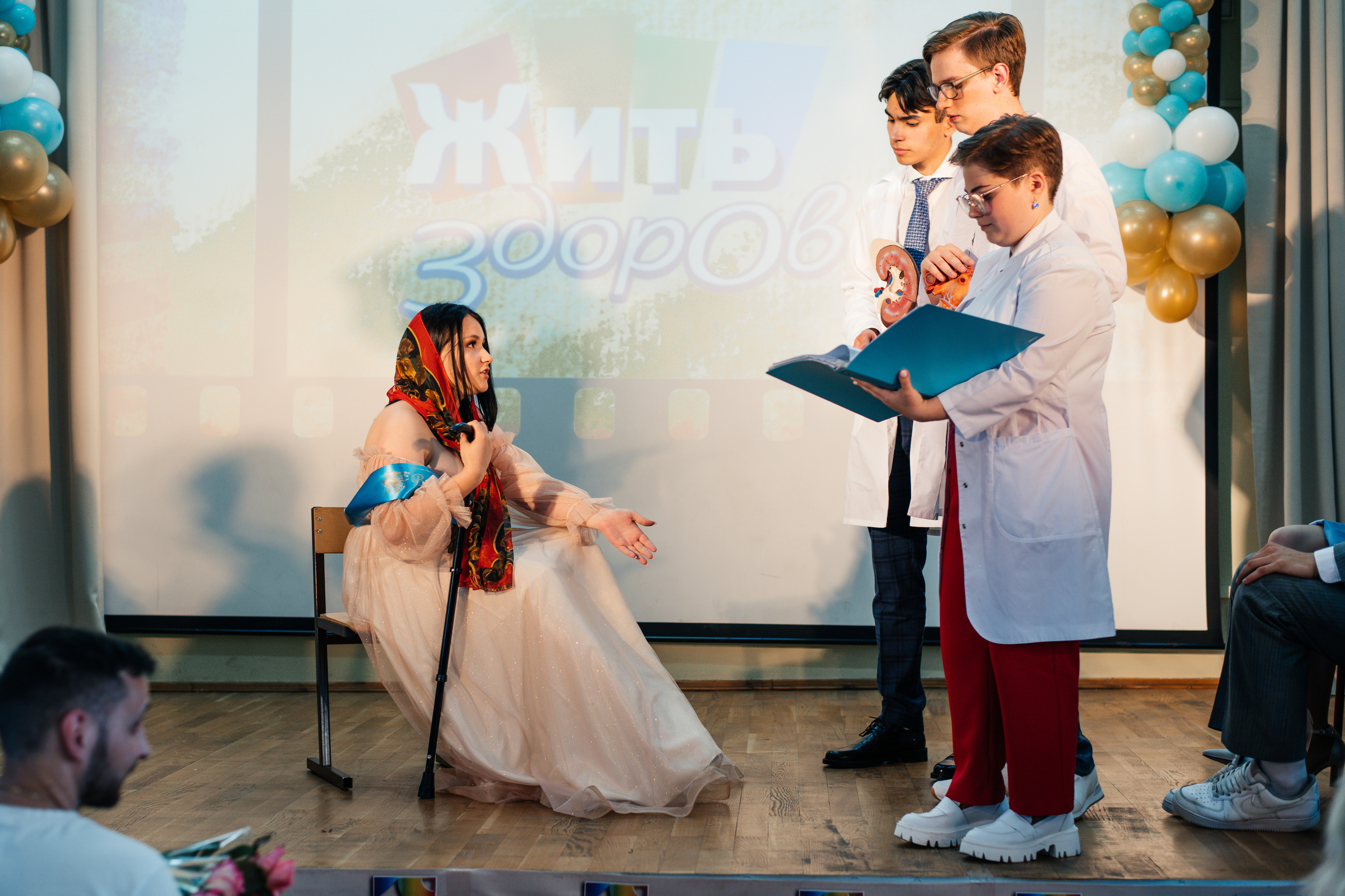 1637 пз. Выпускные альбомы в Подольске Москве и МО