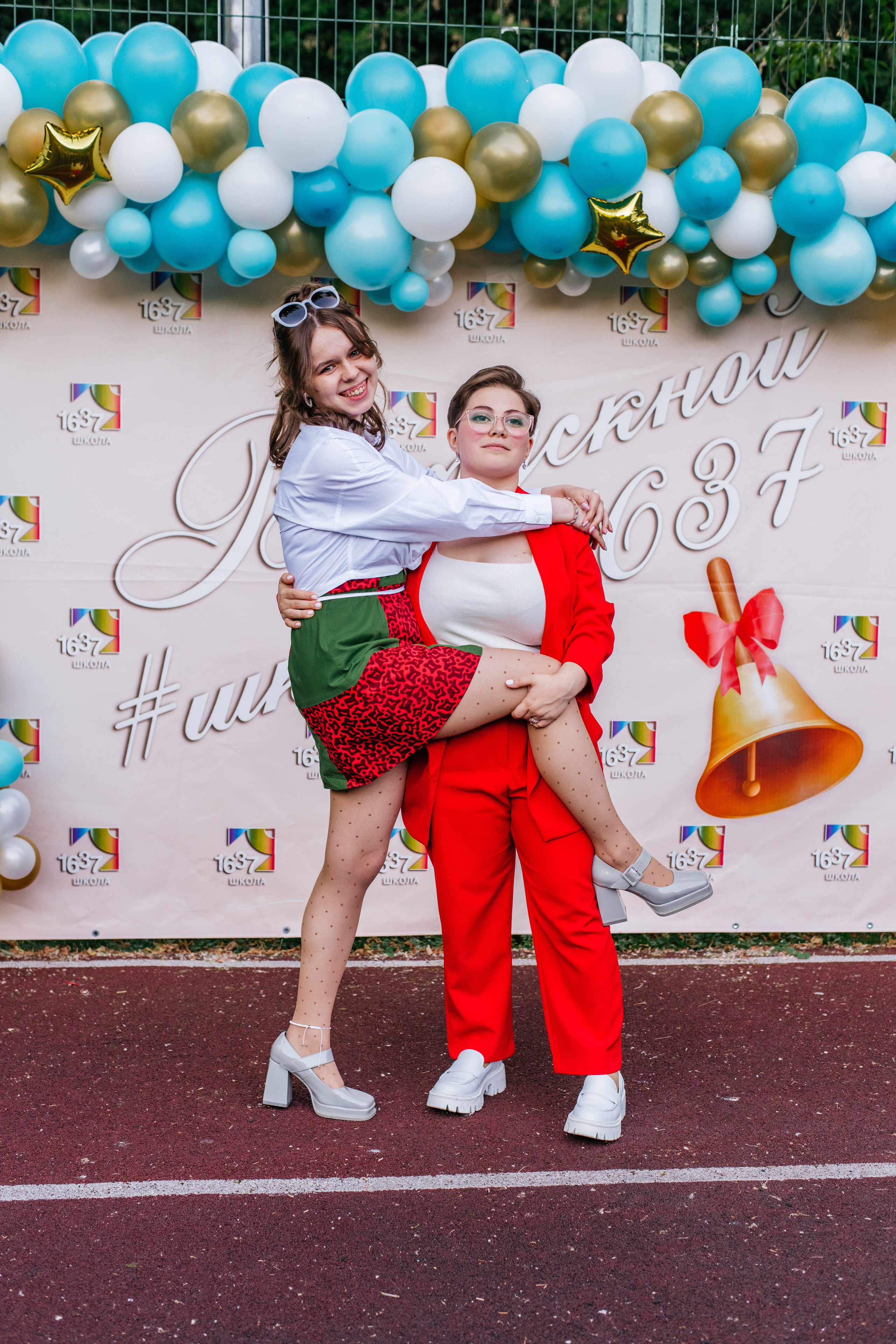 Фотосессия улица. Выпускные альбомы в Подольске Москве и МО