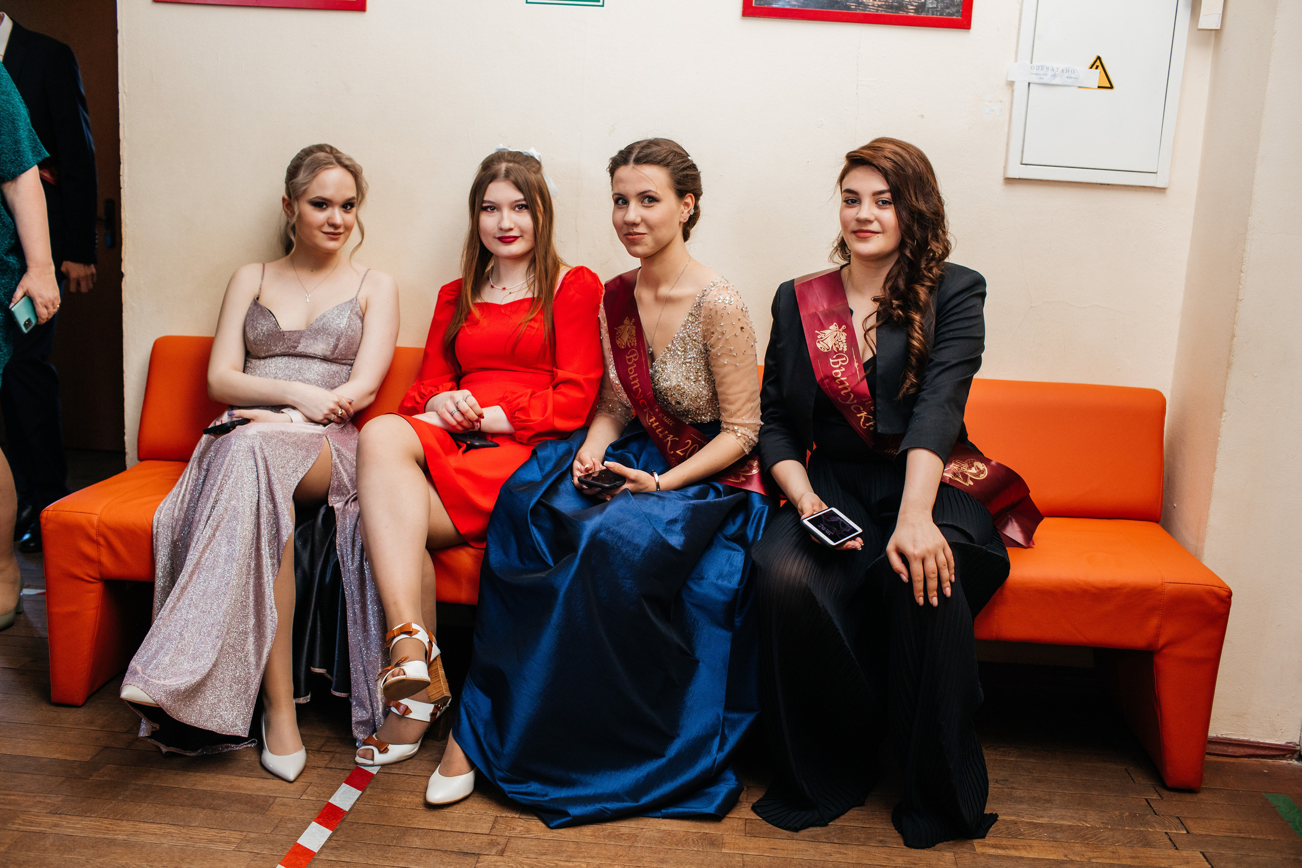 1637 пз. Выпускные альбомы в Подольске Москве и МО