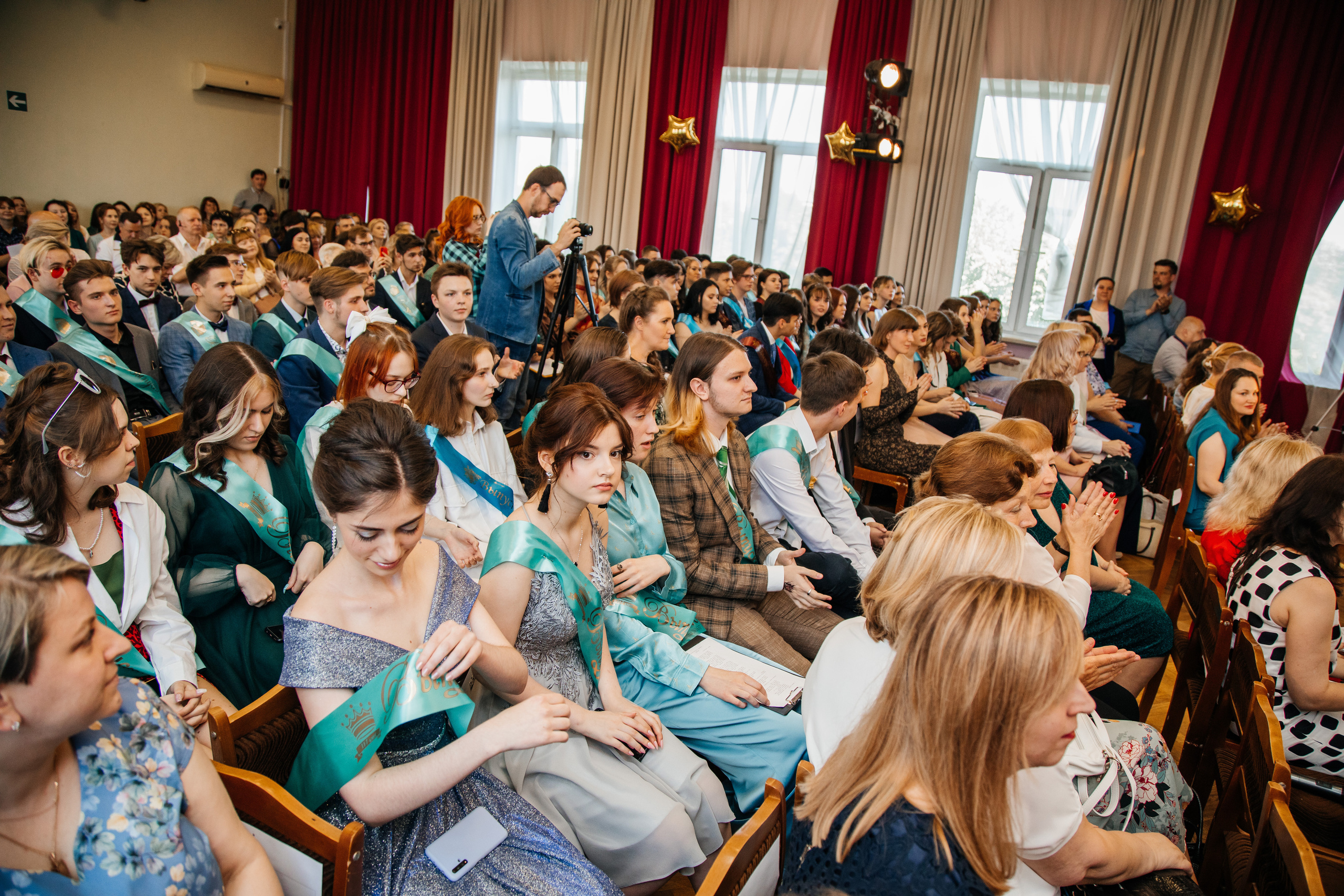 1637 пз. Выпускные альбомы в Подольске Москве и МО