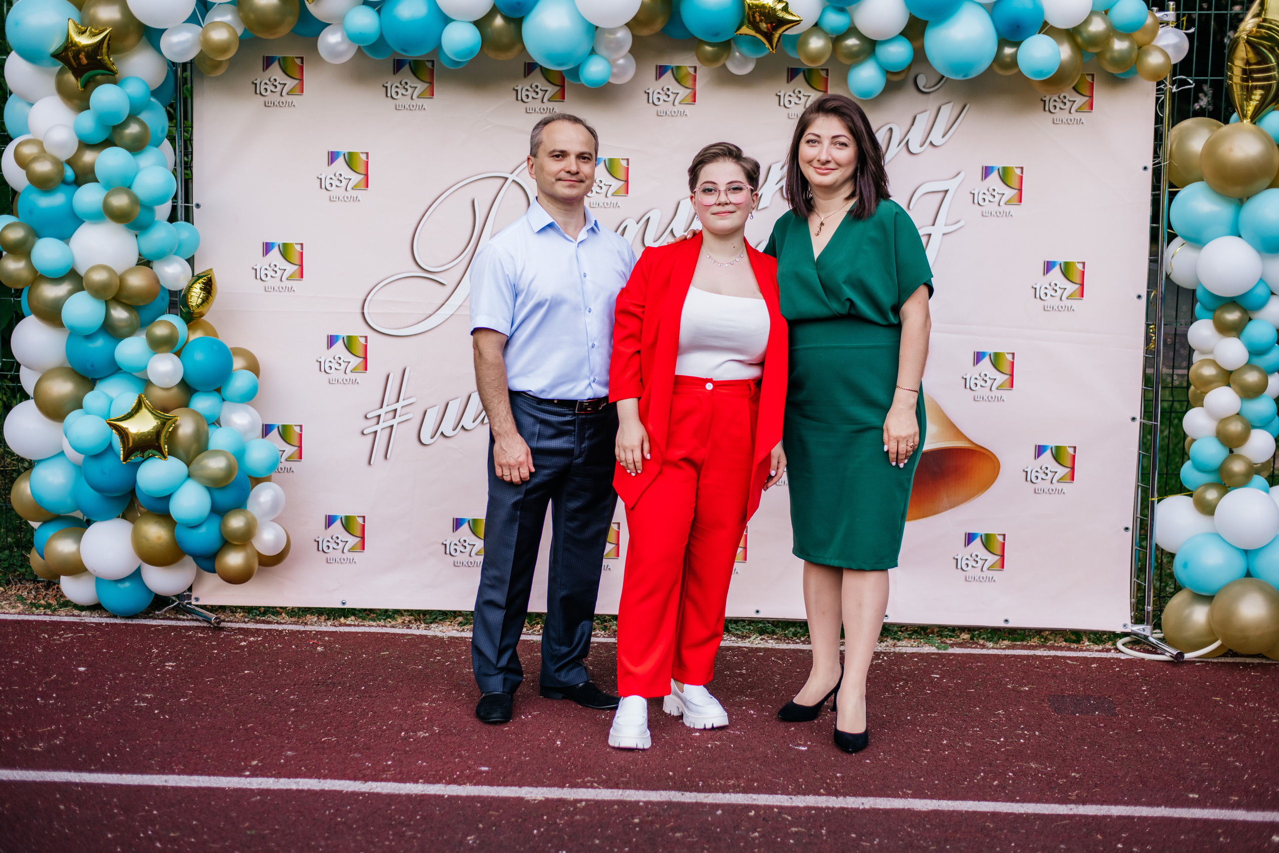 Фотосессия улица. Выпускные альбомы в Подольске Москве и МО