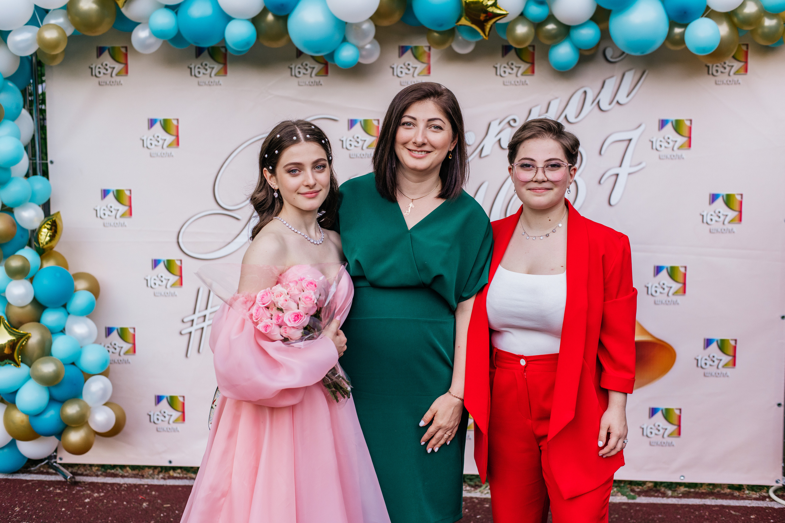 Фотосессия улица. Выпускные альбомы в Подольске Москве и МО