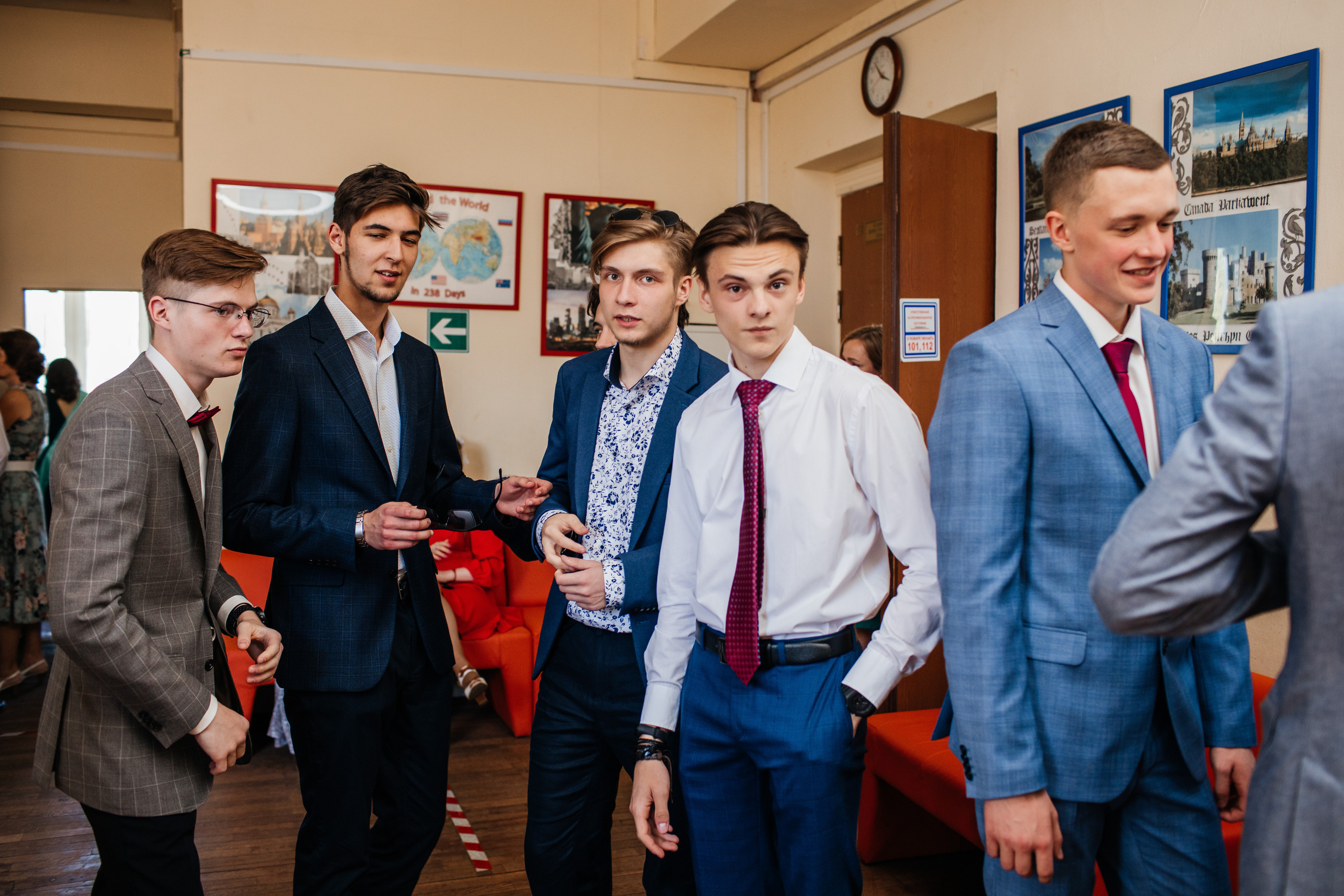 1637 пз. Выпускные альбомы в Подольске Москве и МО