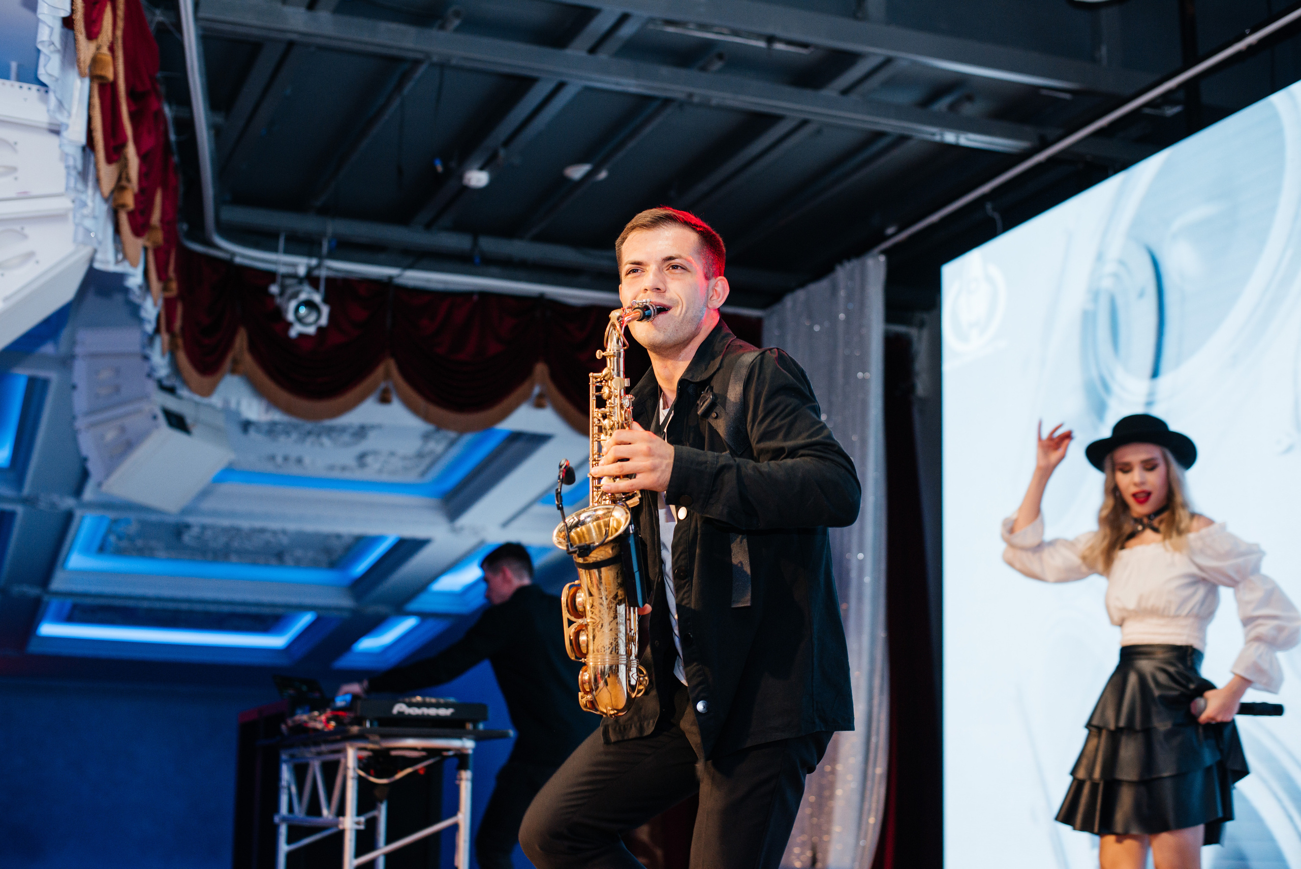 1637 банкет. Выпускные альбомы в Подольске Москве и МО