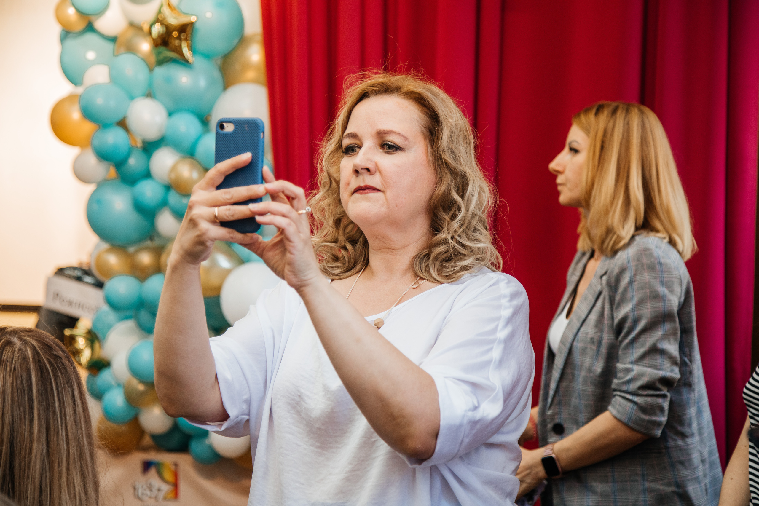 1637 пз. Выпускные альбомы в Подольске Москве и МО