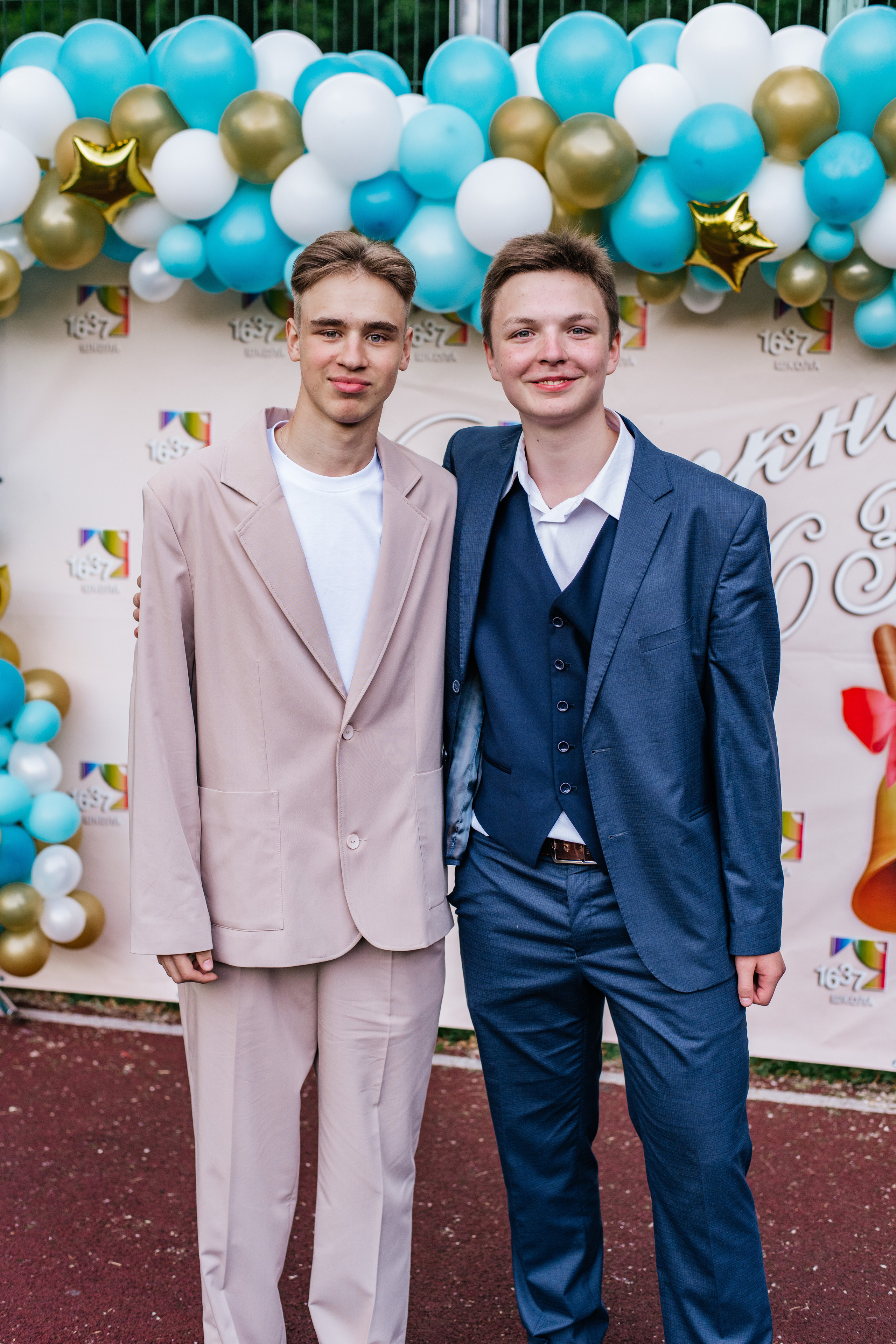 Фотосессия улица. Выпускные альбомы в Подольске Москве и МО