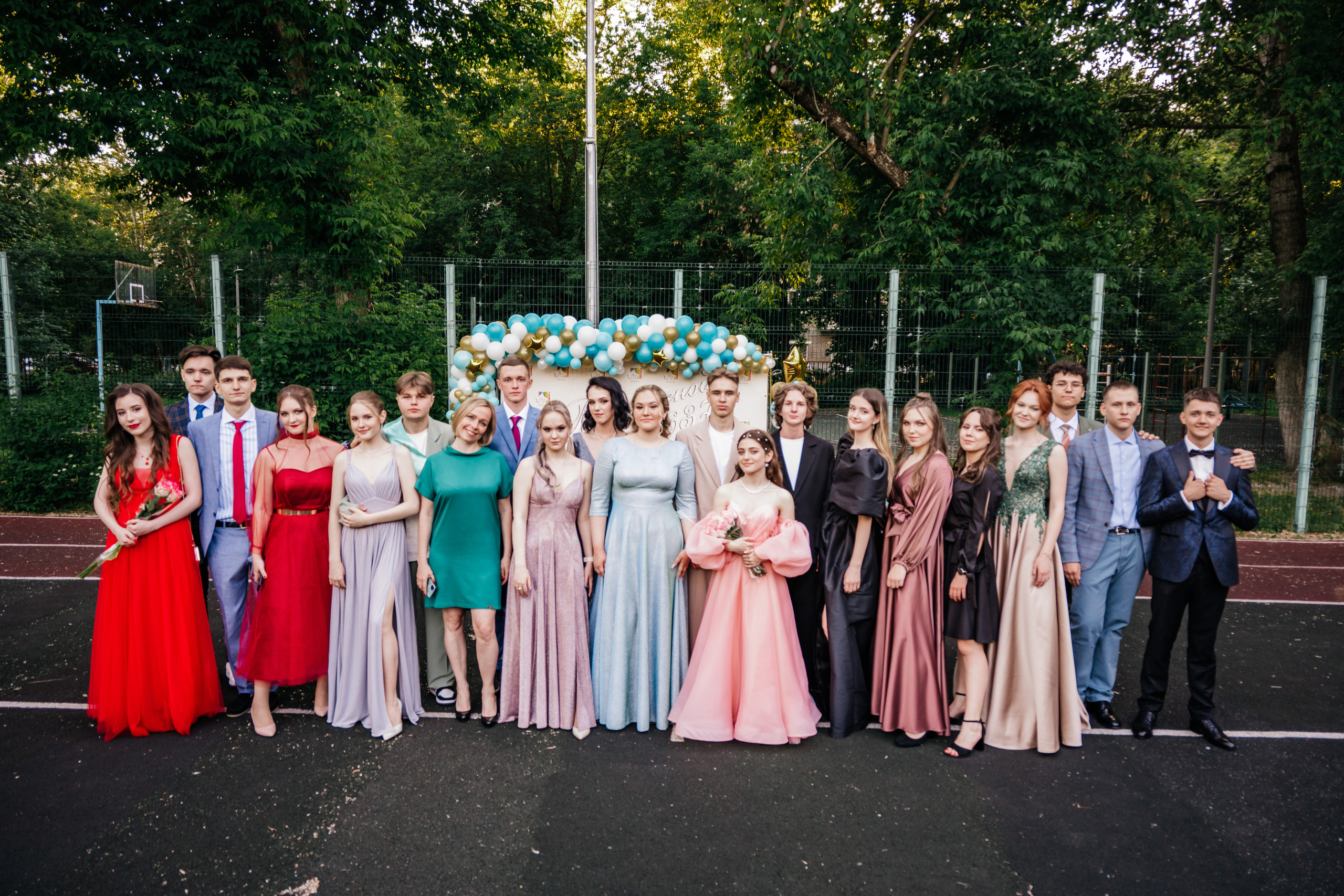 Фотосессия улица. Выпускные альбомы в Подольске Москве и МО