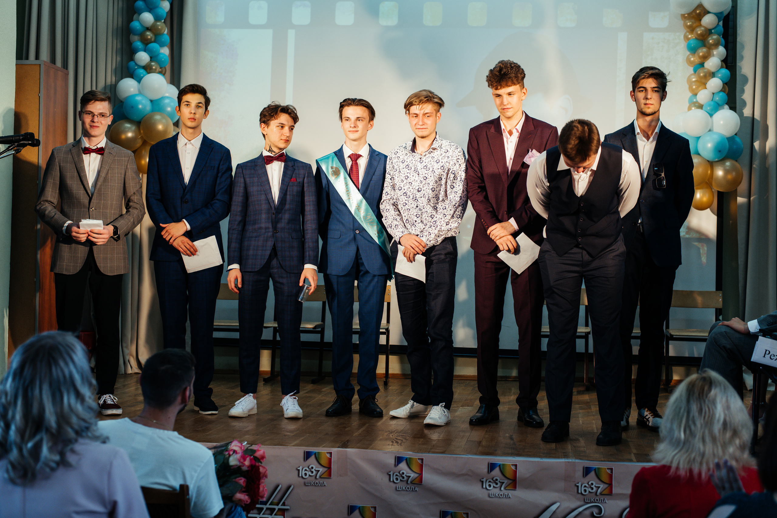 1637 пз. Выпускные альбомы в Подольске Москве и МО