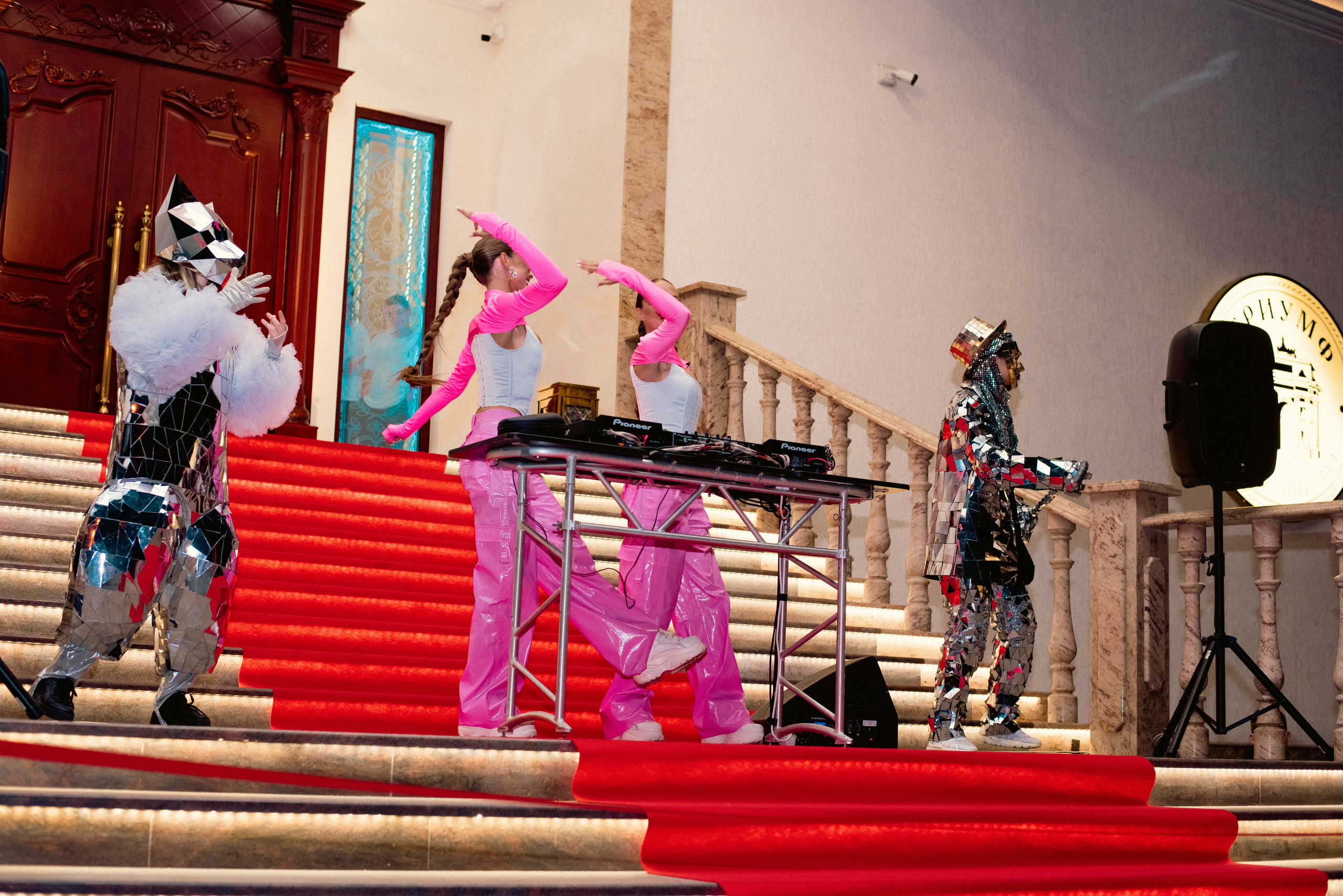 1637 банкет. Выпускные альбомы в Подольске Москве и МО