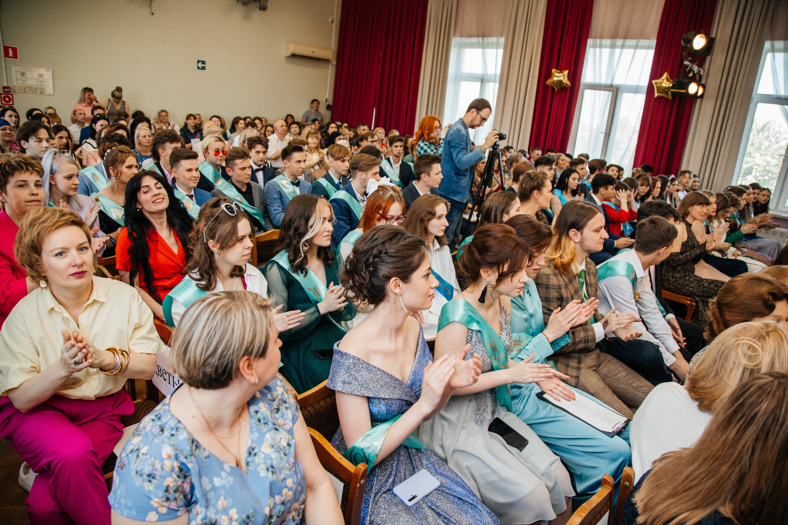 1637 пз. Выпускные альбомы в Подольске Москве и МО