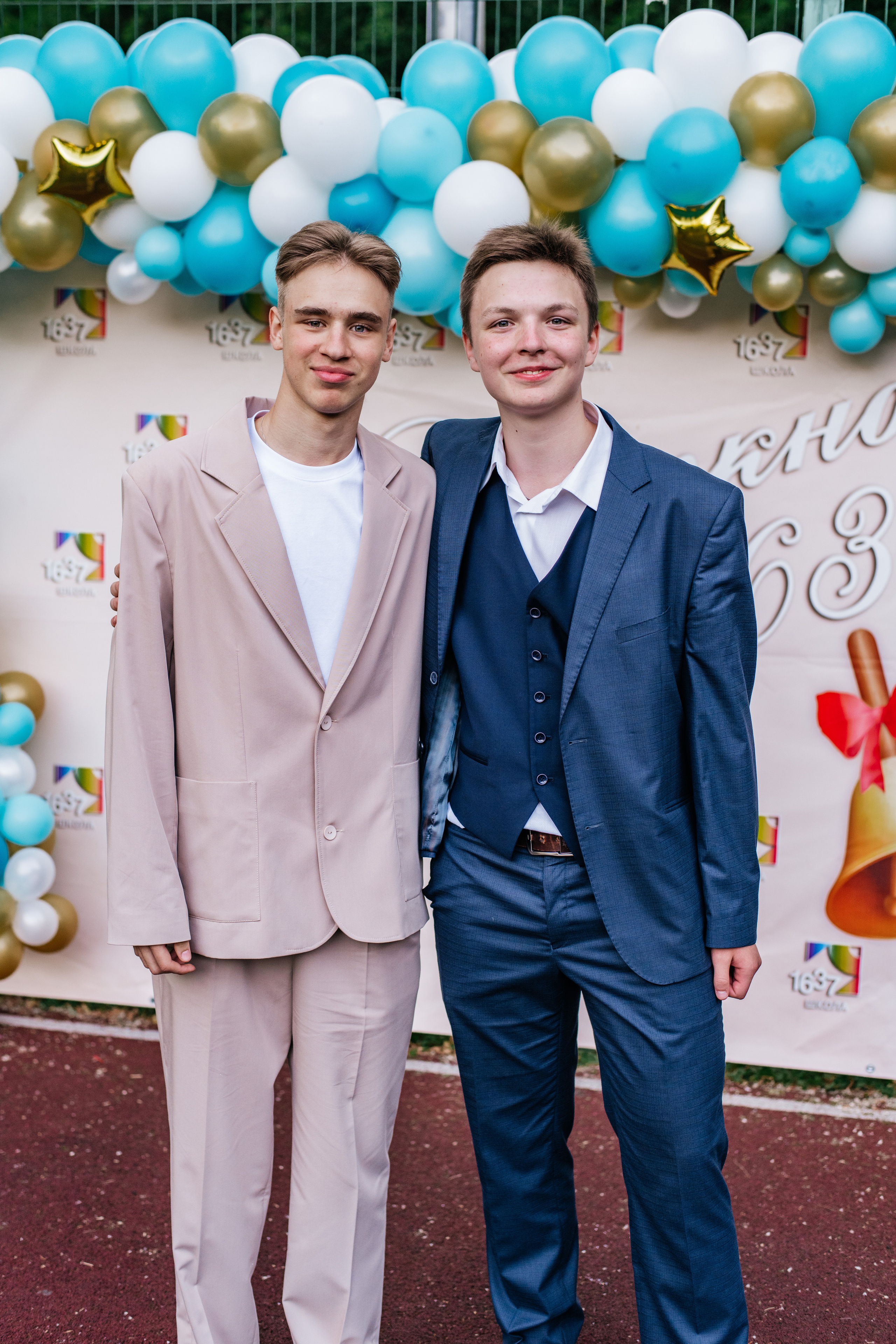 Фотосессия улица. Выпускные альбомы в Подольске Москве и МО