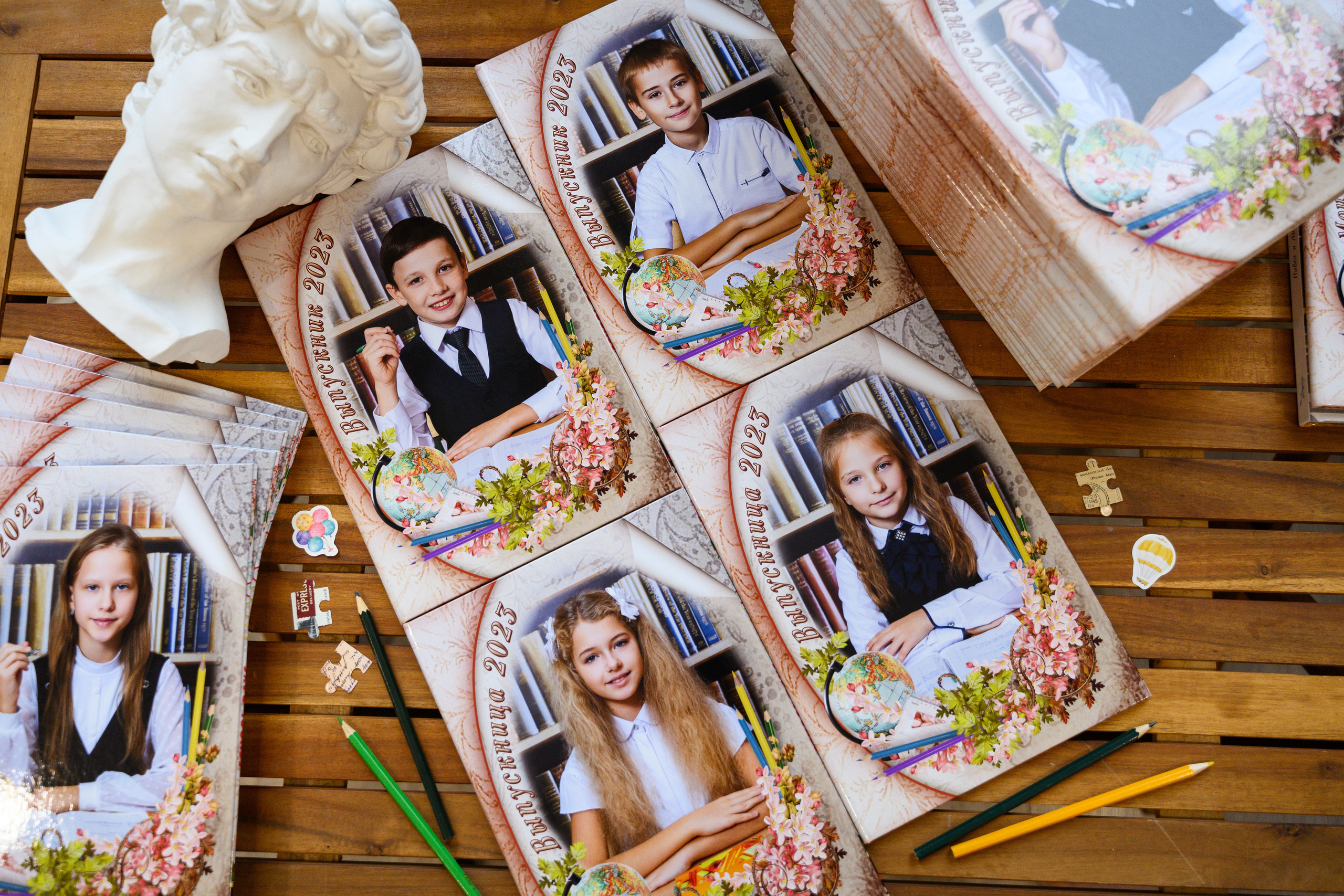 Трюмо. Выпускные альбомы в Подольске Москве и МО