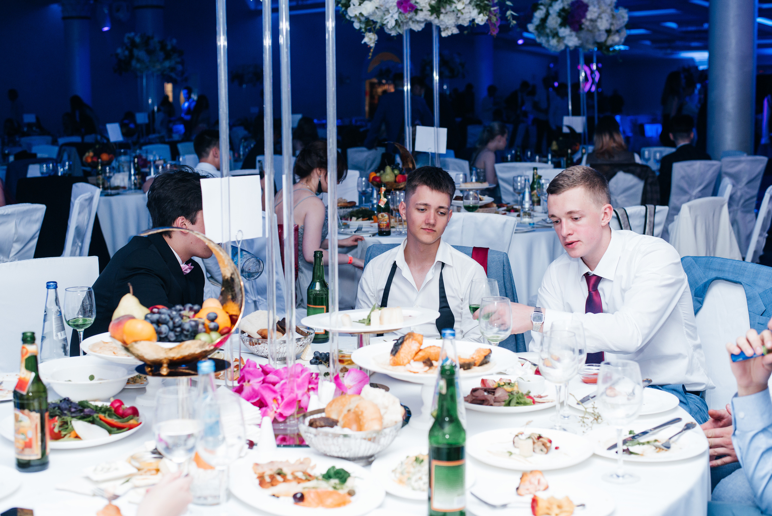 1637 банкет. Выпускные альбомы в Подольске Москве и МО